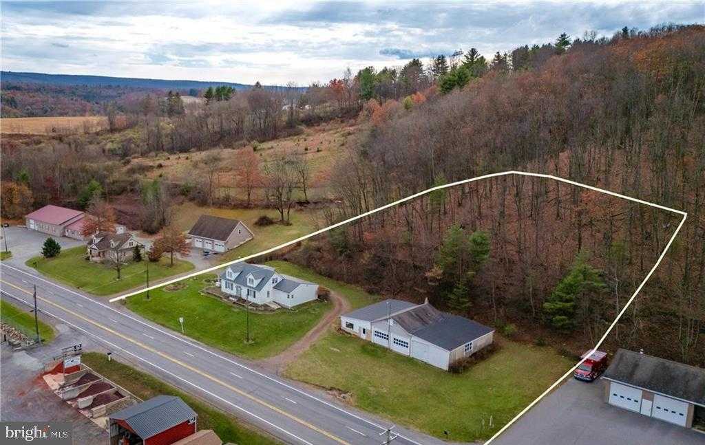 1760 W Penn Pike photo 4