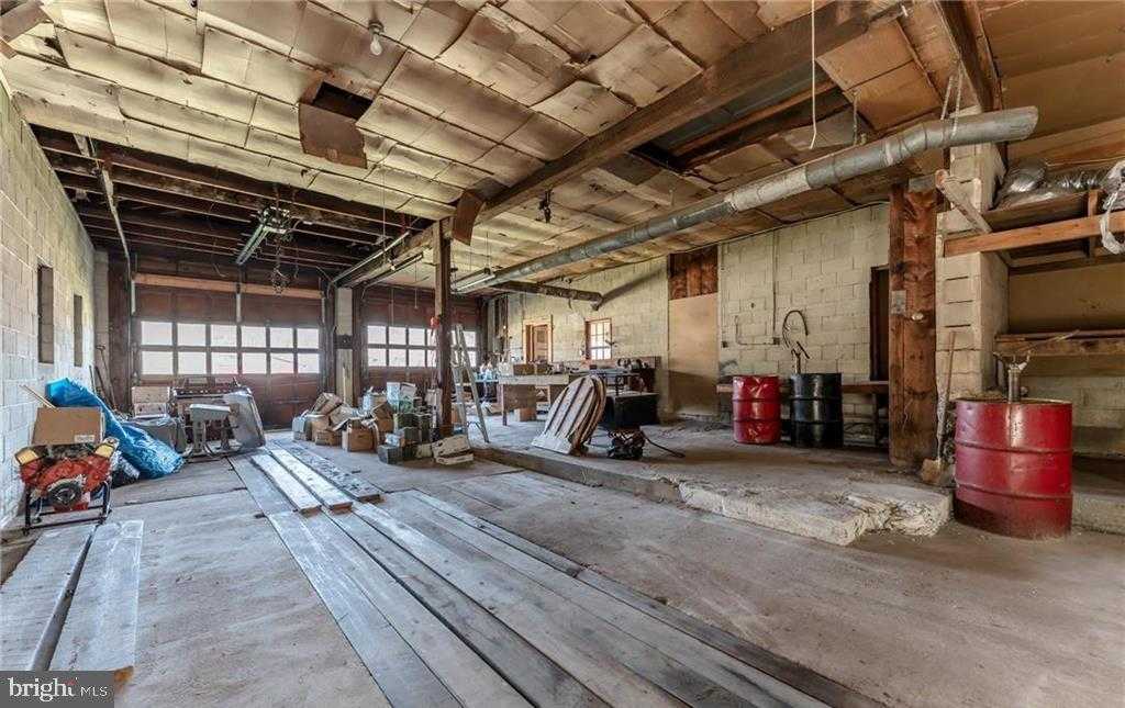 1760 W Penn Pike photo 63