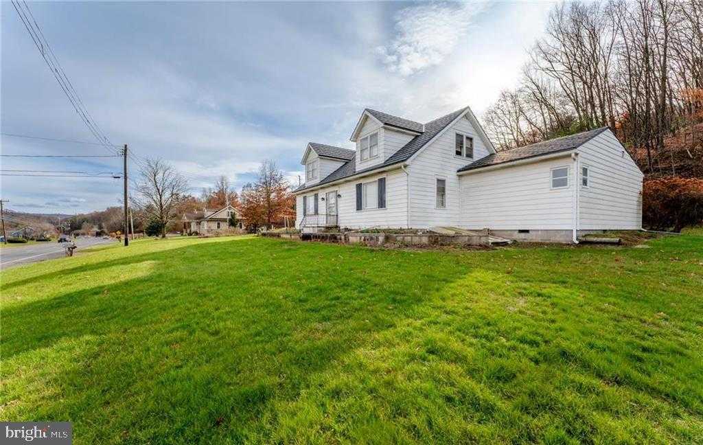 1760 W Penn Pike photo 9