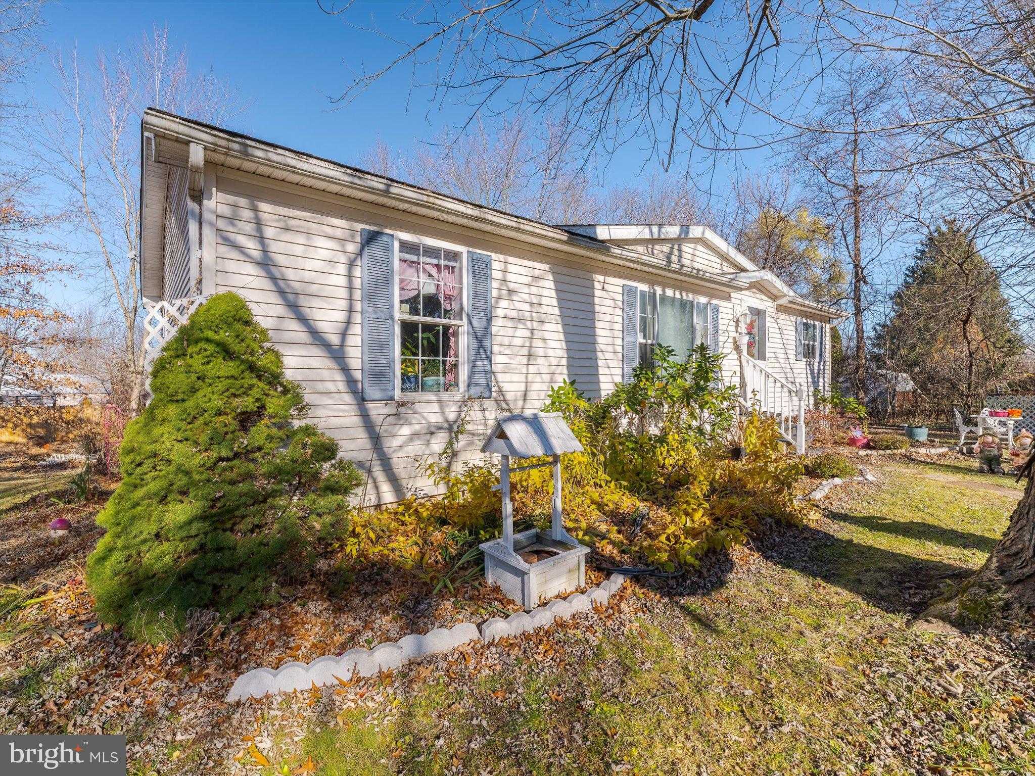 346 Maregan Dr photo 2