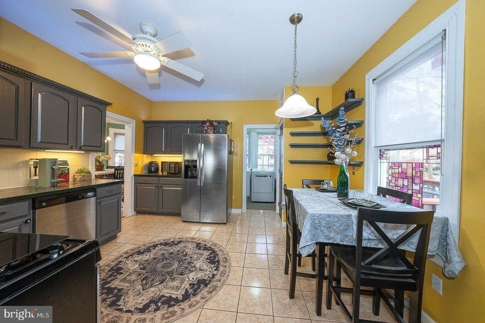 507 Morton Ave photo 19