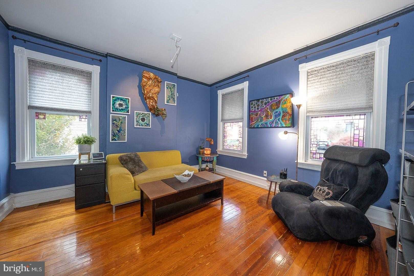 507 Morton Ave photo 9