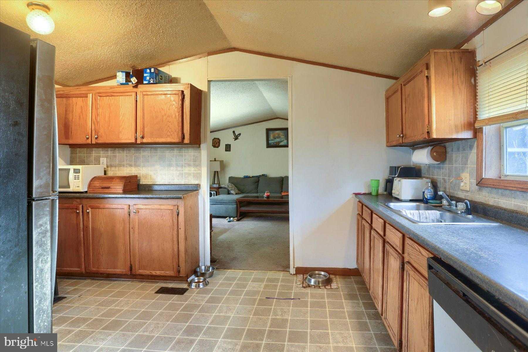 21 Walnut Ln photo 14