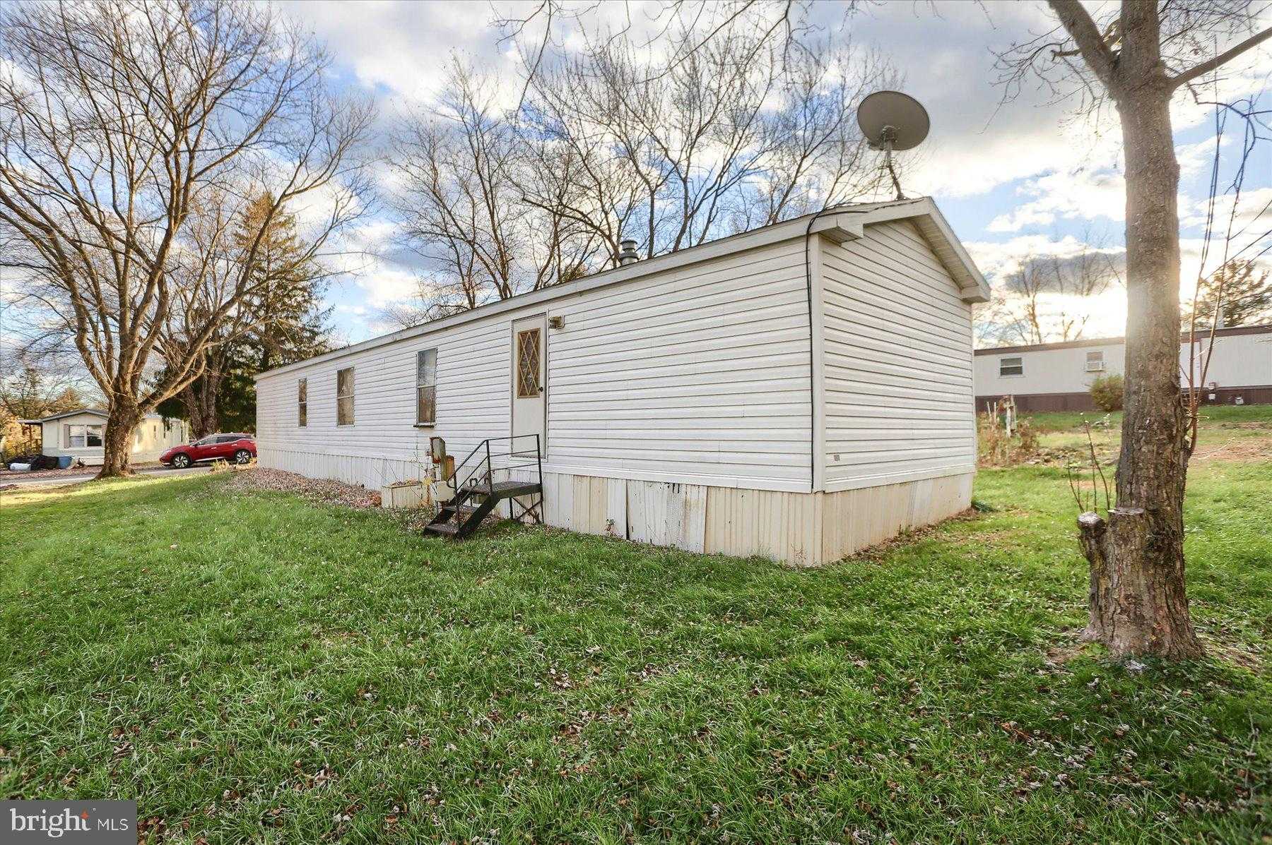 21 Walnut Ln photo 23