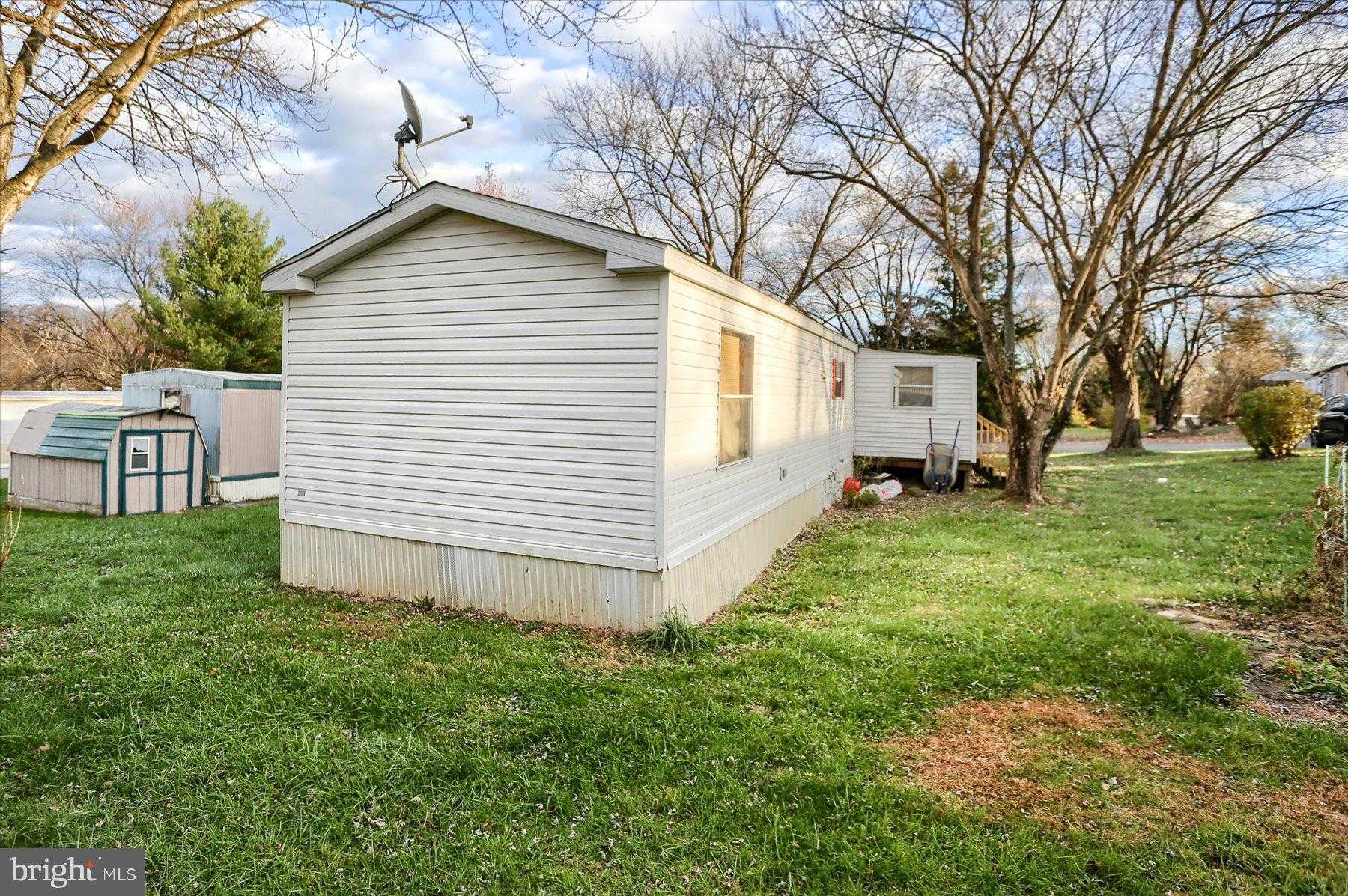 21 Walnut Ln photo 6