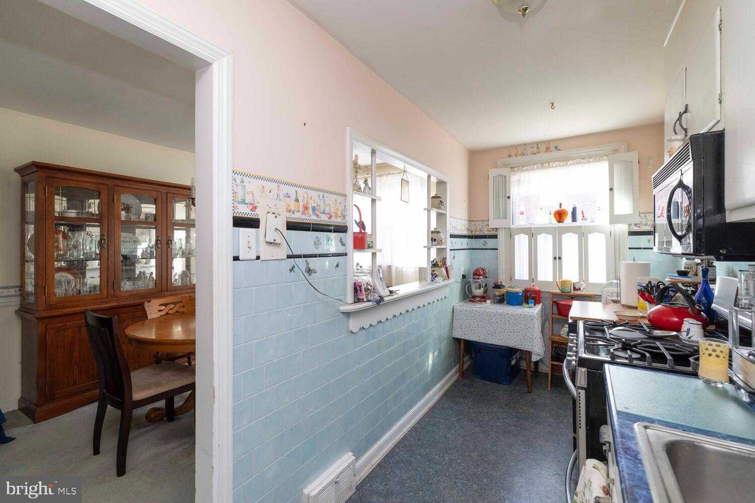 226 Benner St photo 14