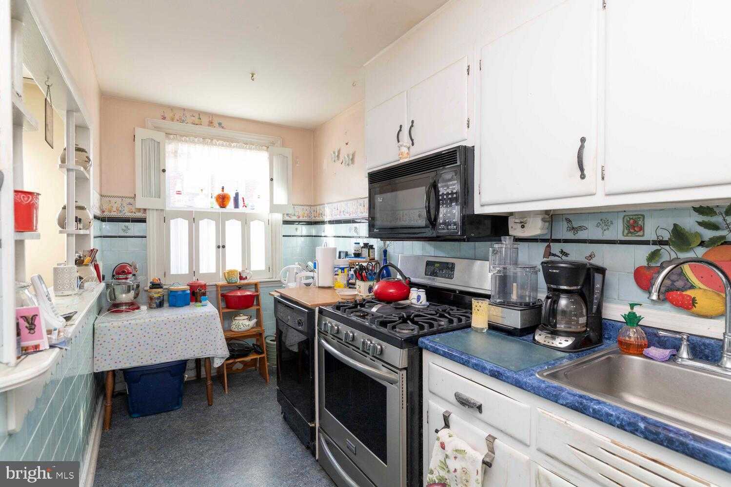 226 Benner St photo 2