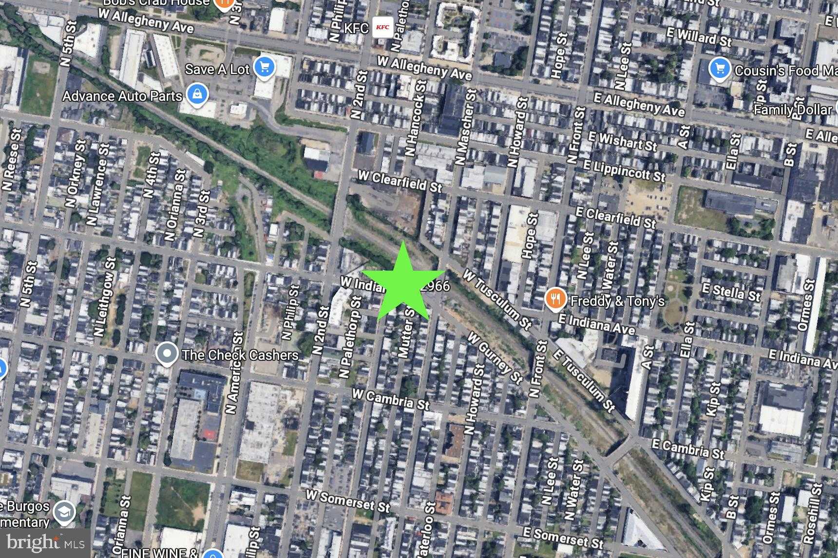 2966 N Mutter St photo 2