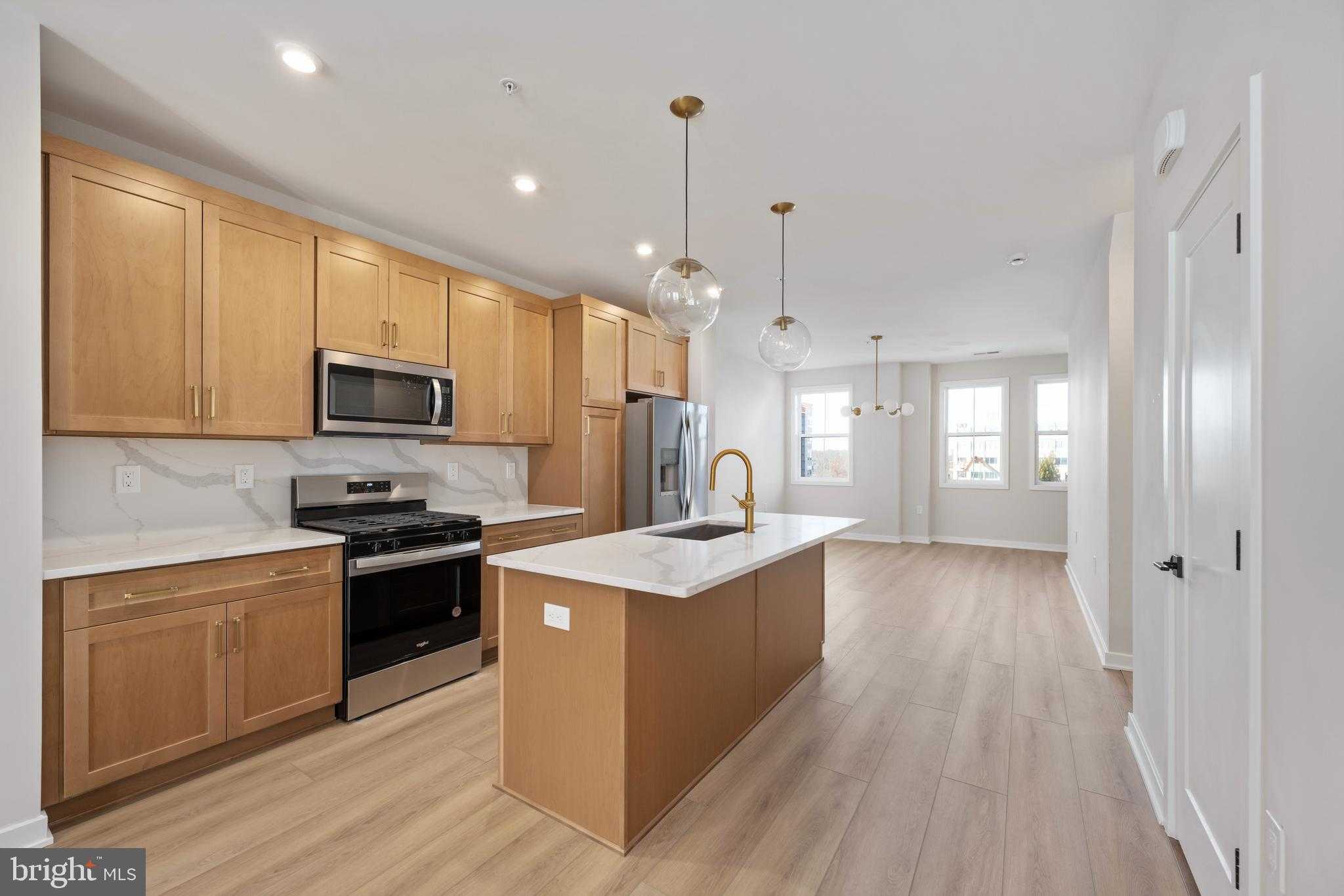 14377 Glen Manor Dr photo 2