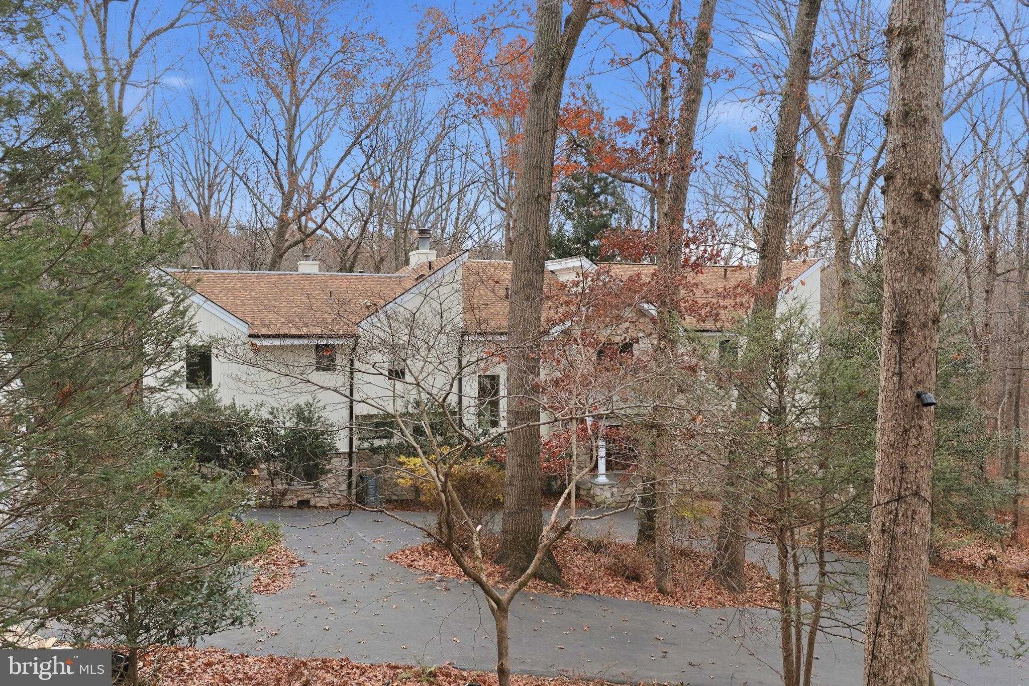 10701 Sycamore Springs Ln photo 12