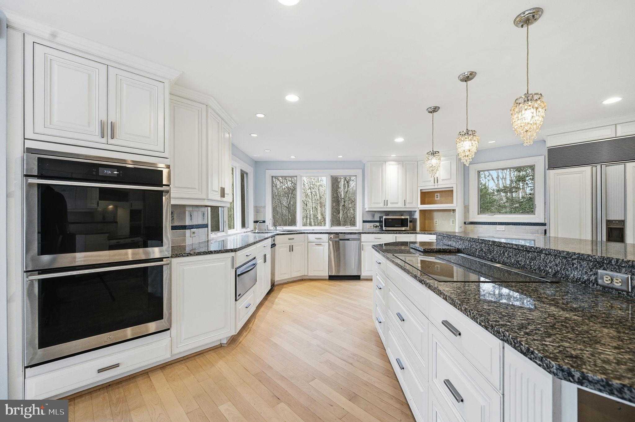 10701 Sycamore Springs Ln photo 4