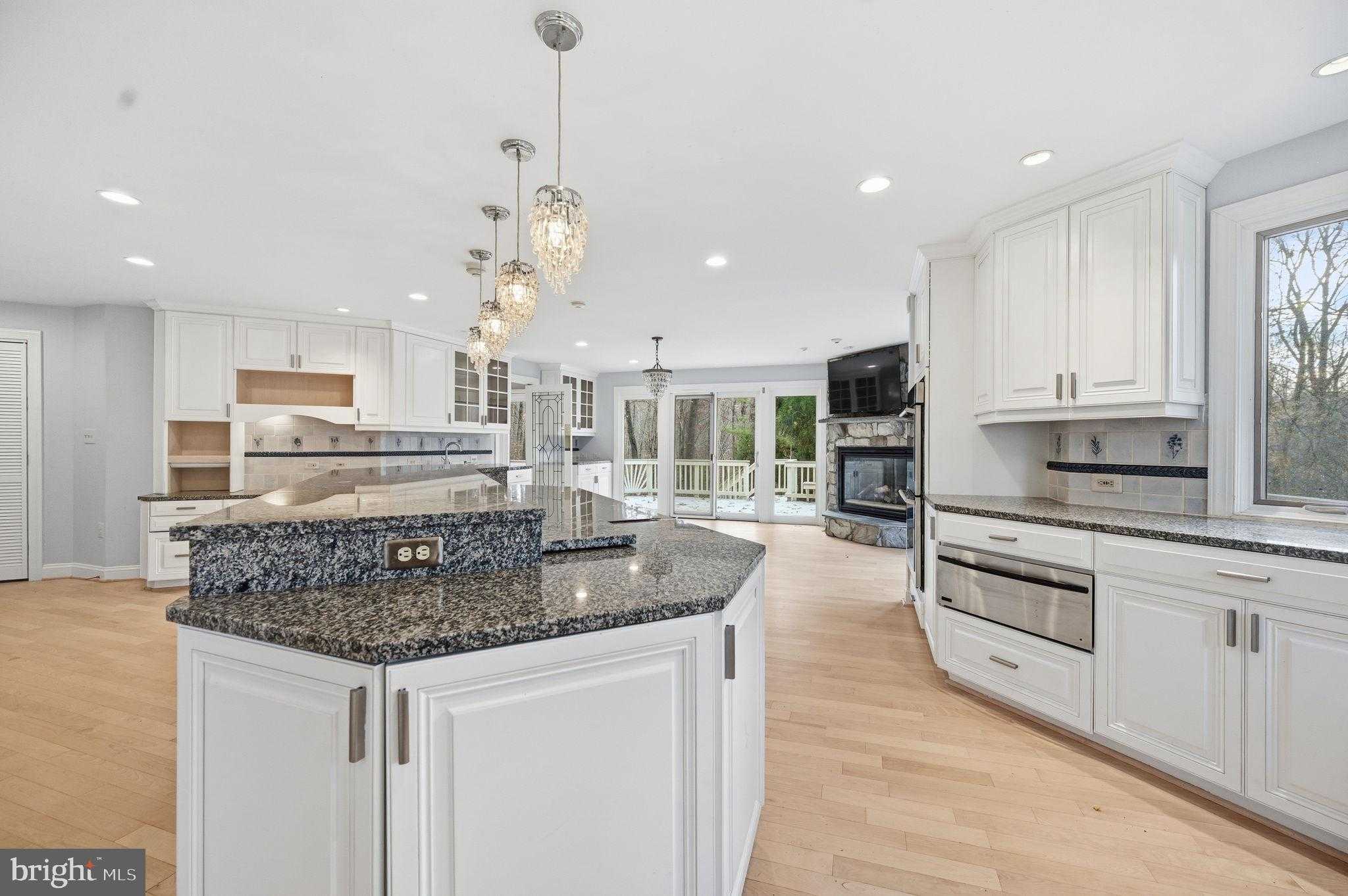 10701 Sycamore Springs Ln photo 5