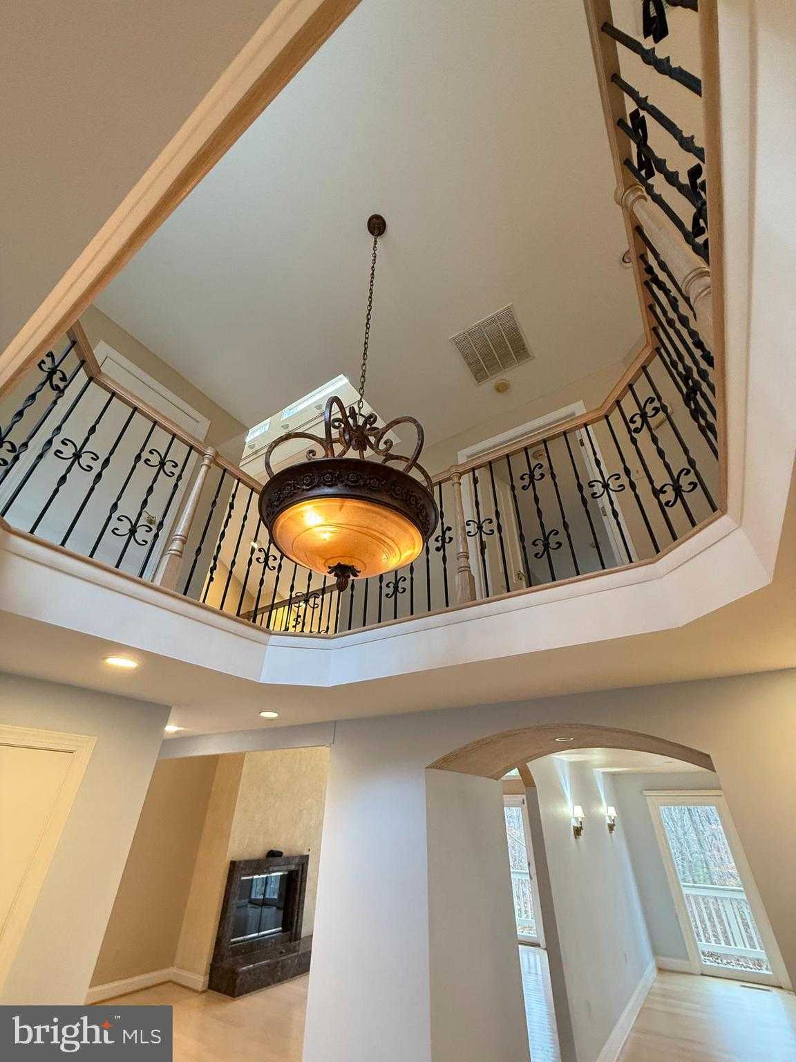 10701 Sycamore Springs Ln photo 6