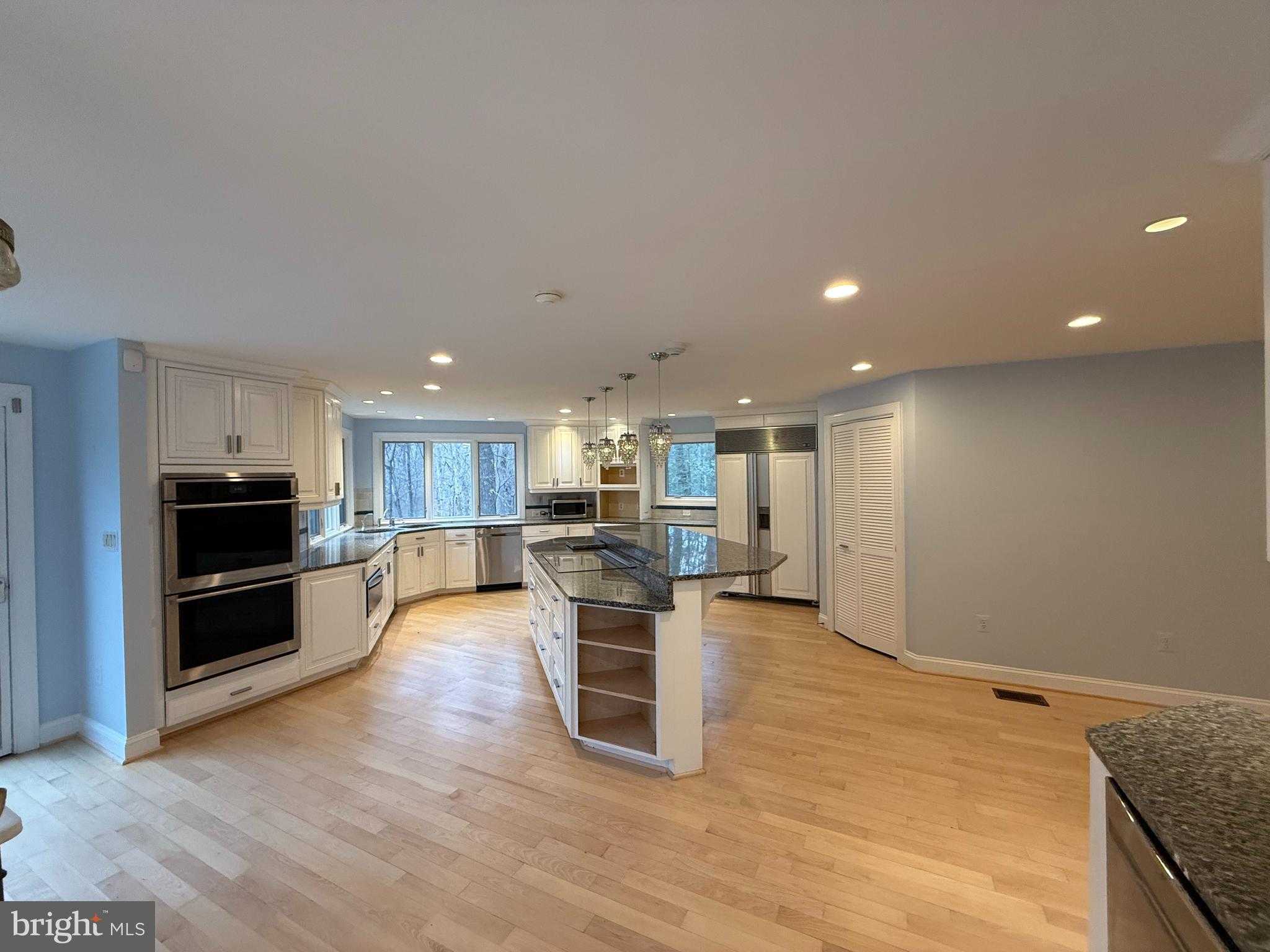 10701 Sycamore Springs Ln photo 9