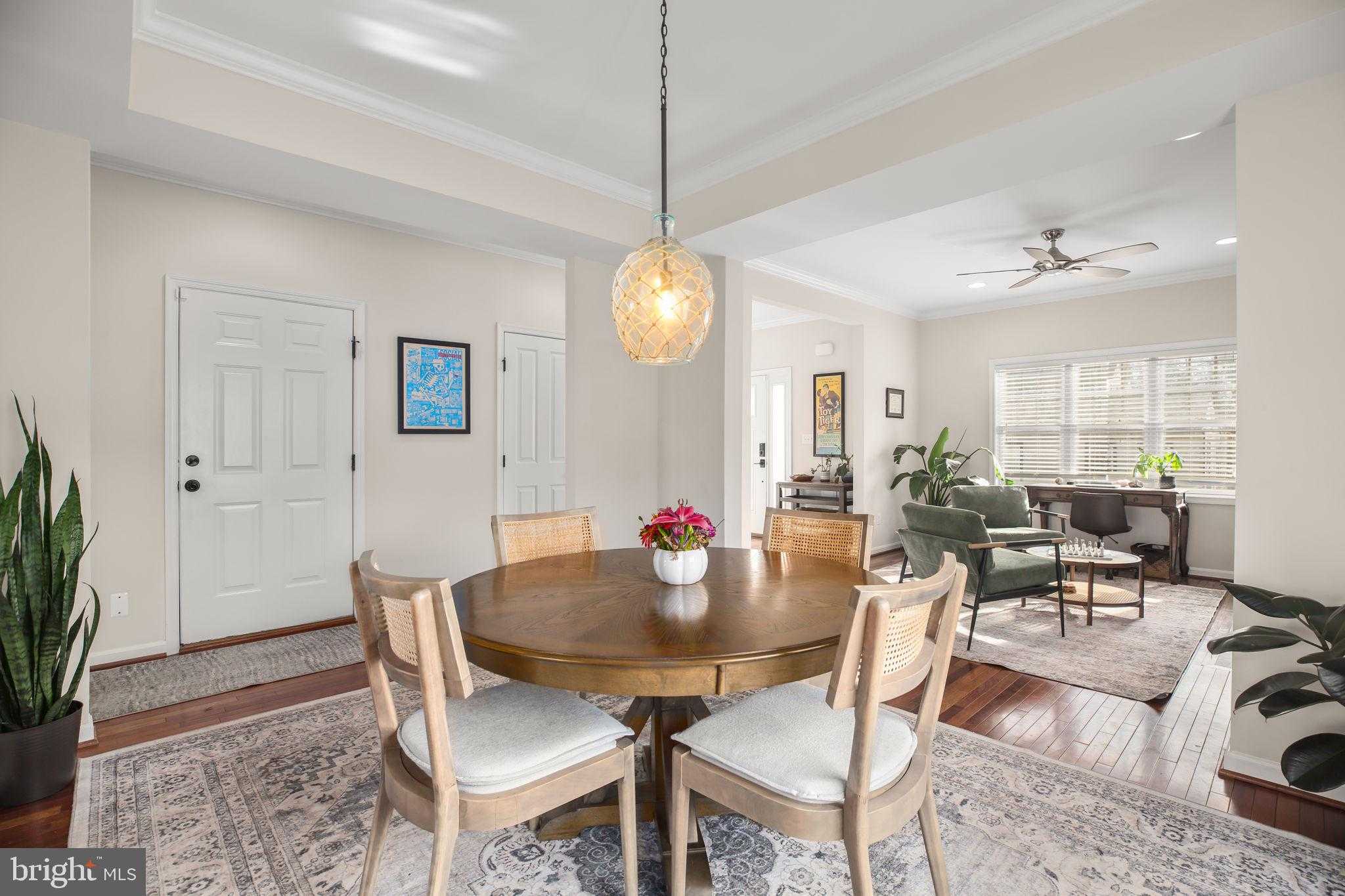 409 Dunmore St photo 11