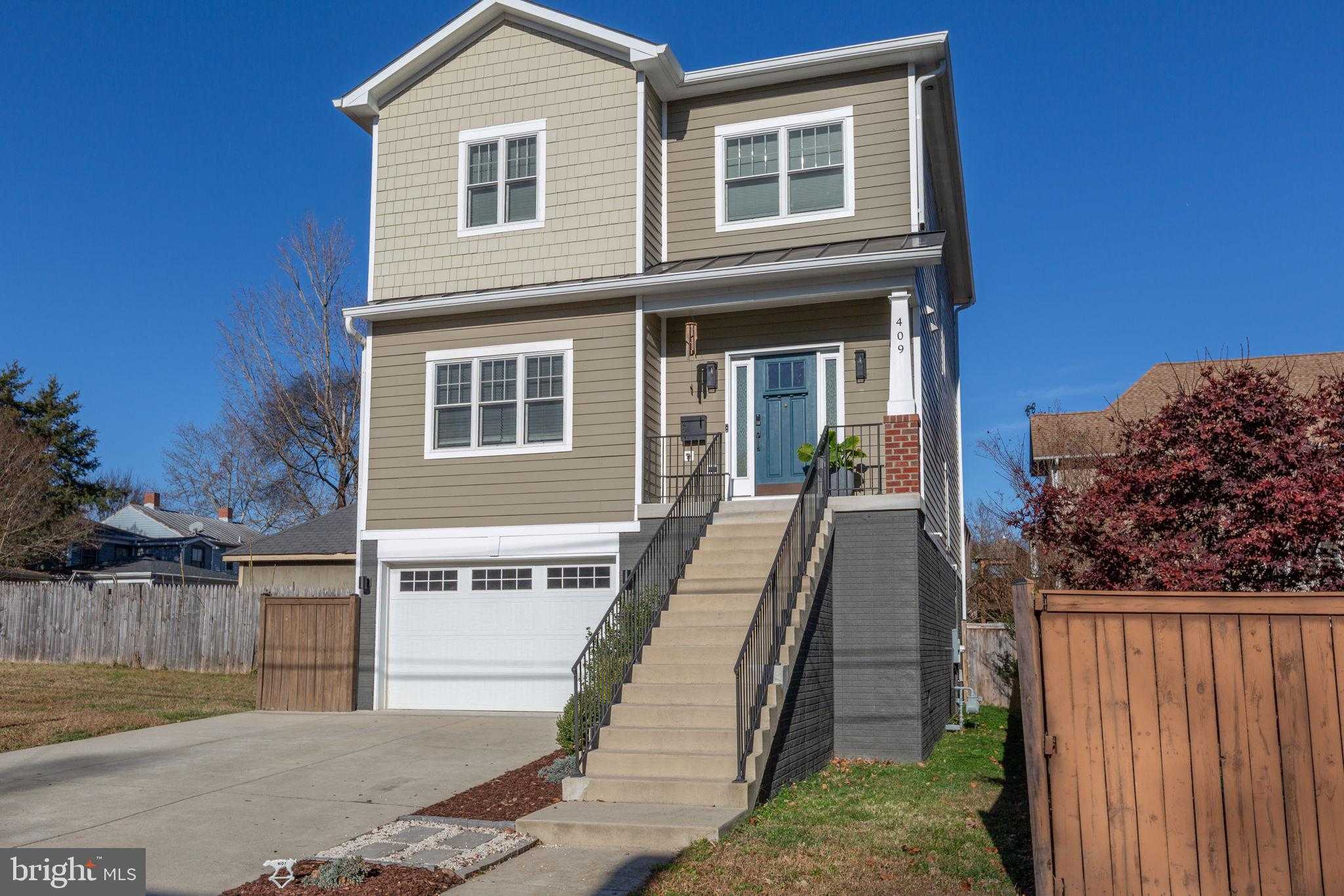 409 Dunmore St photo 3