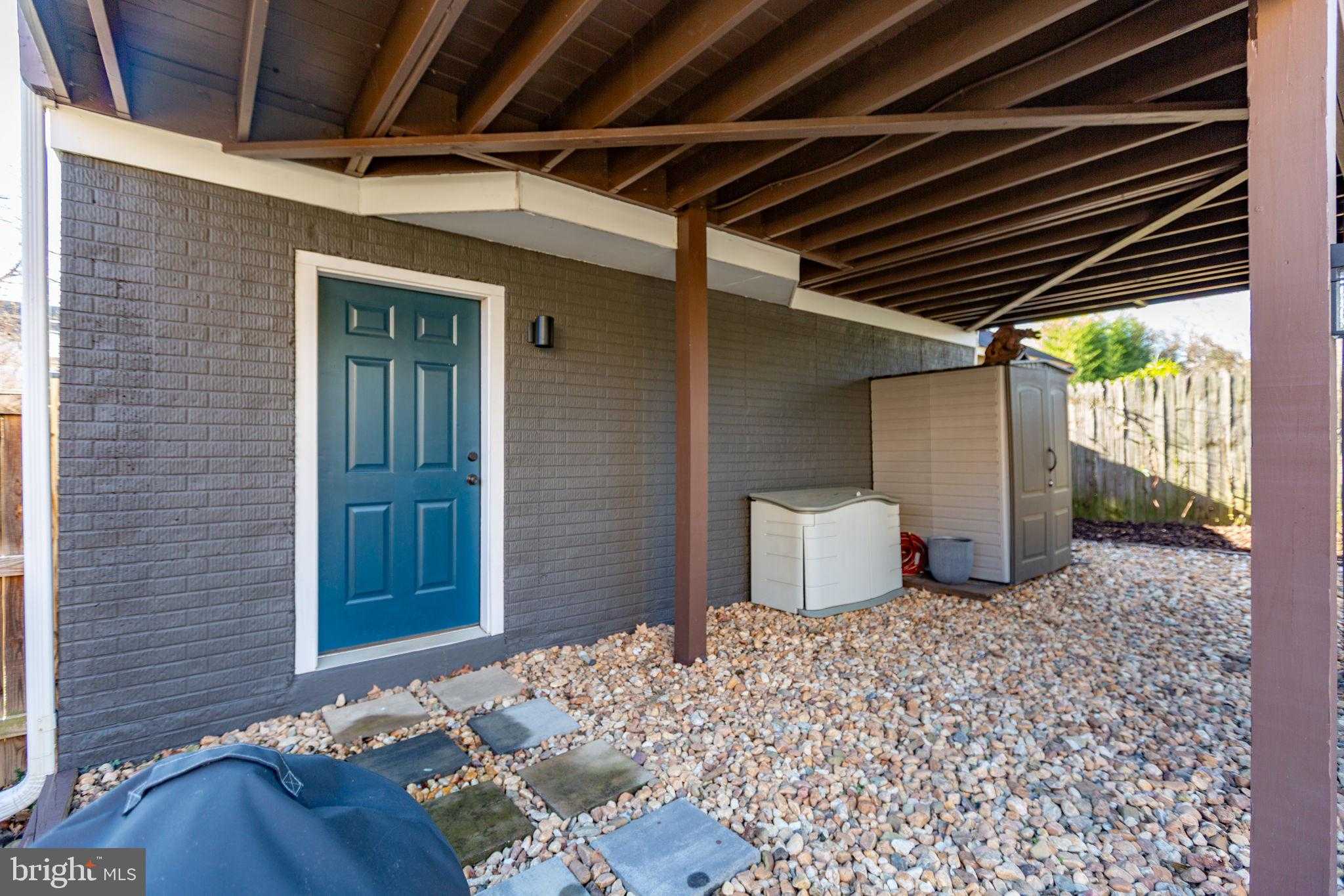 409 Dunmore St photo 41