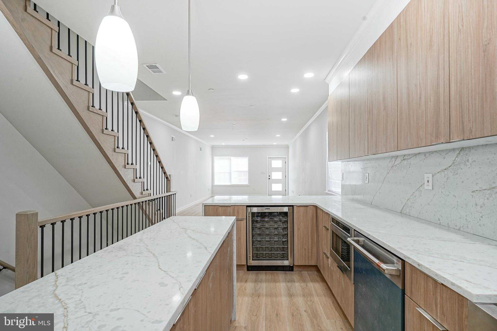 1145 Tasker St photo 10