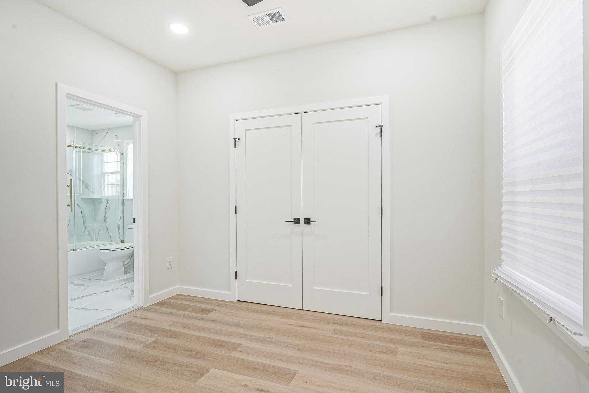 1145 Tasker St photo 16