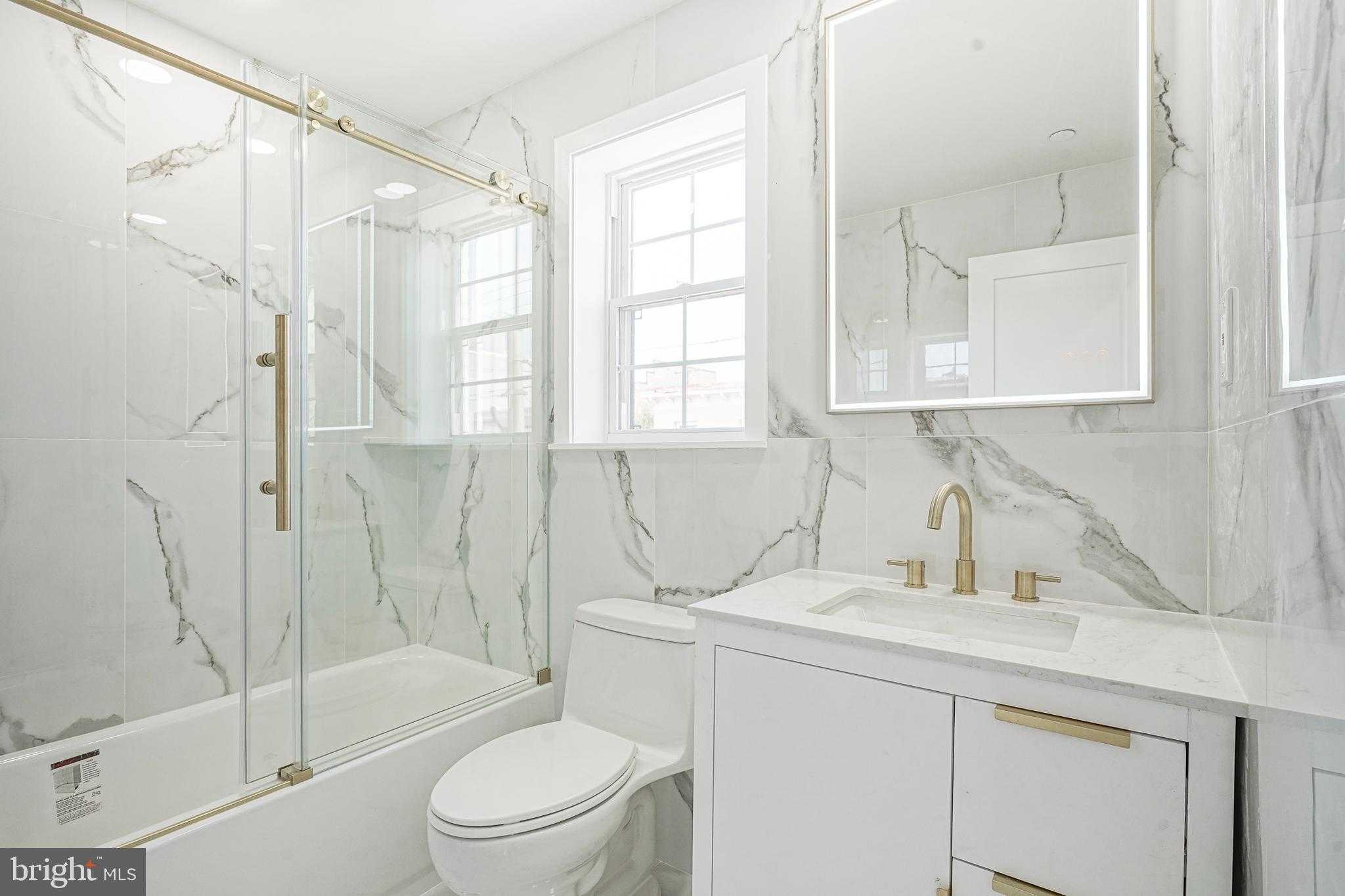 1145 Tasker St photo 19