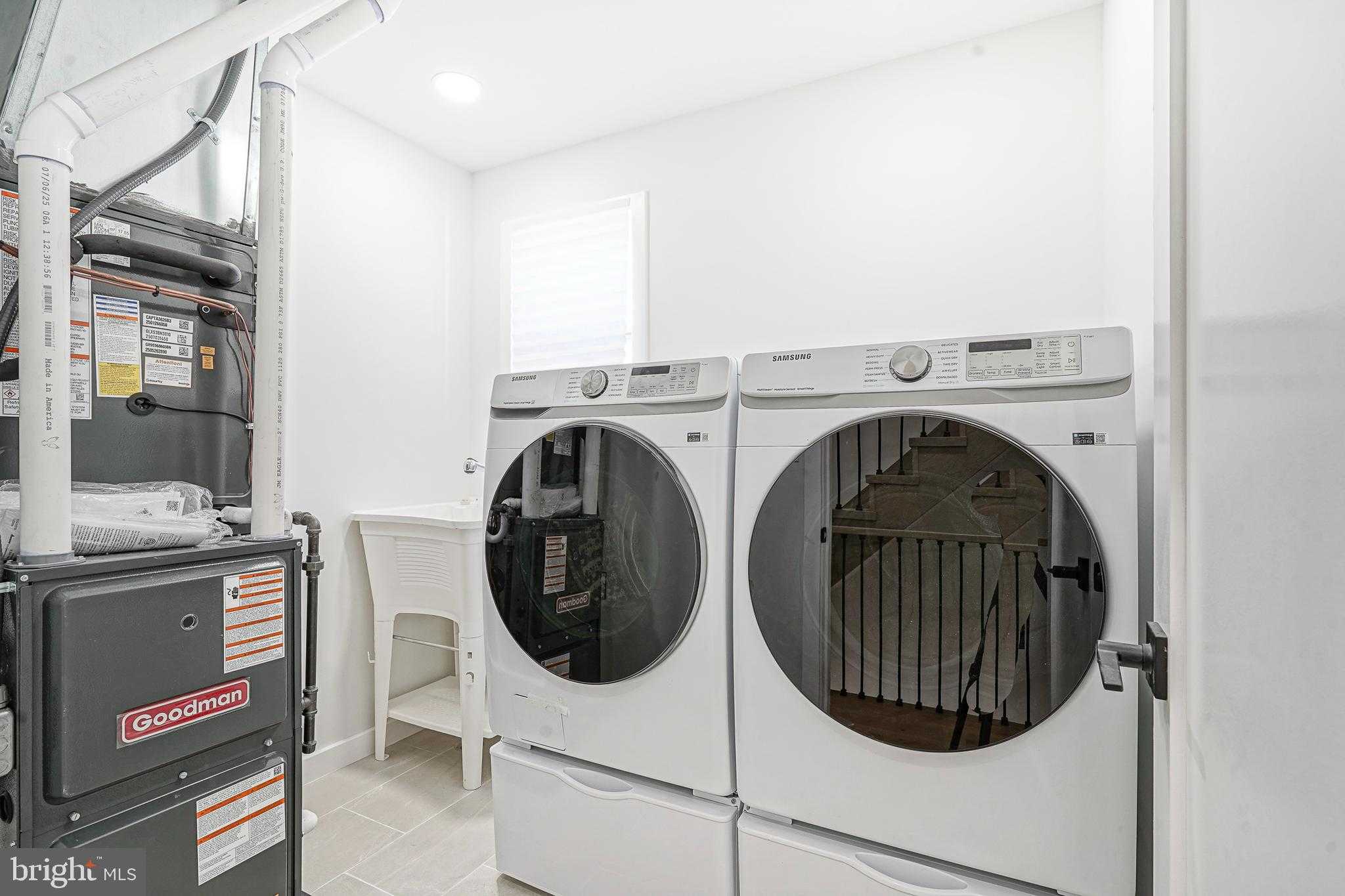 1145 Tasker St photo 20