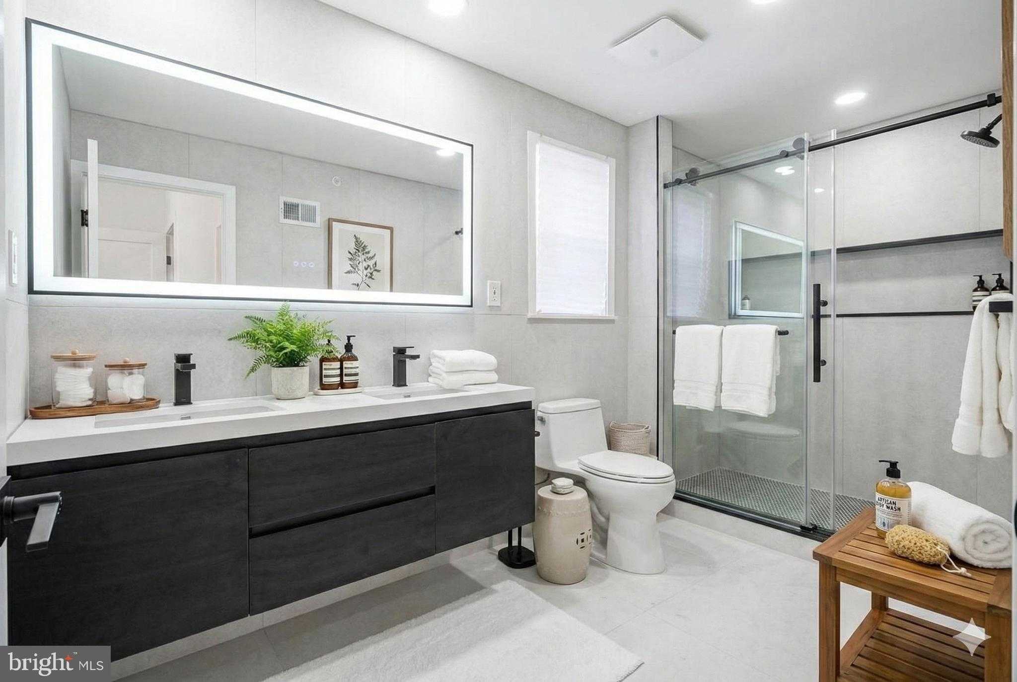 1145 Tasker St photo 48