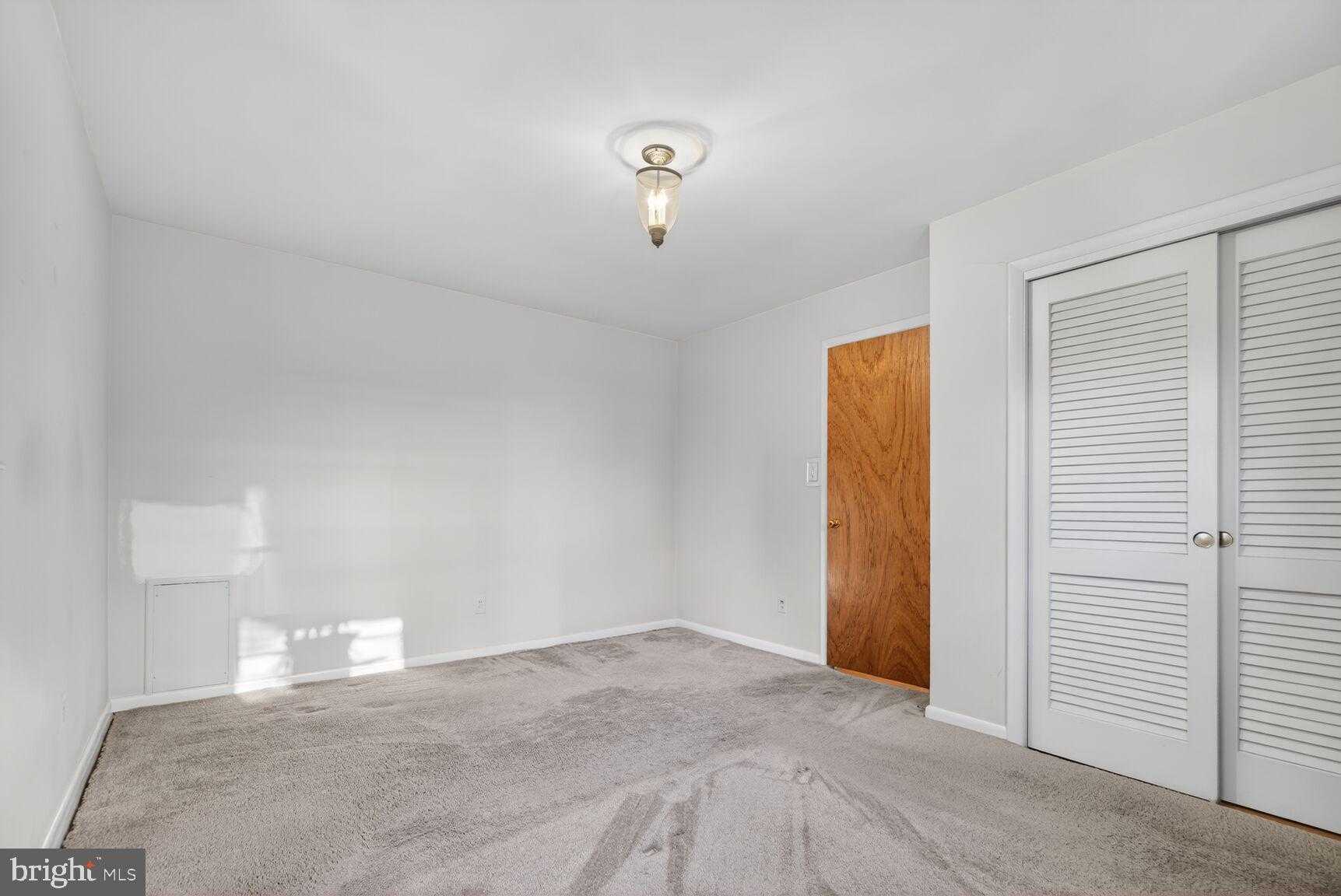 4612 9th St S photo 6