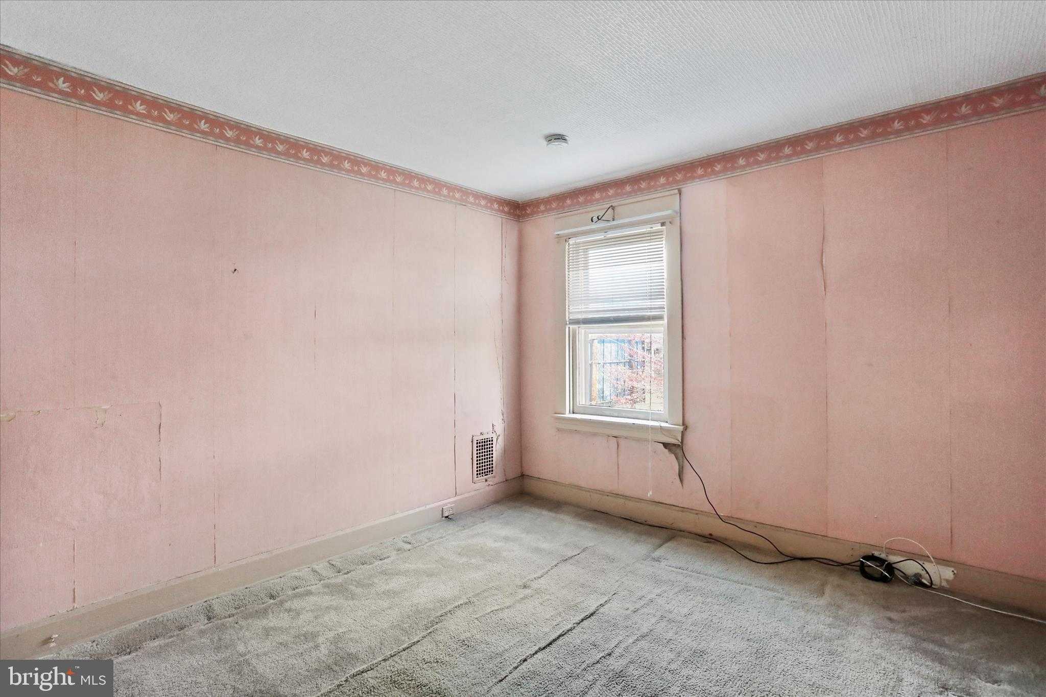 320 N Prospect St photo 19