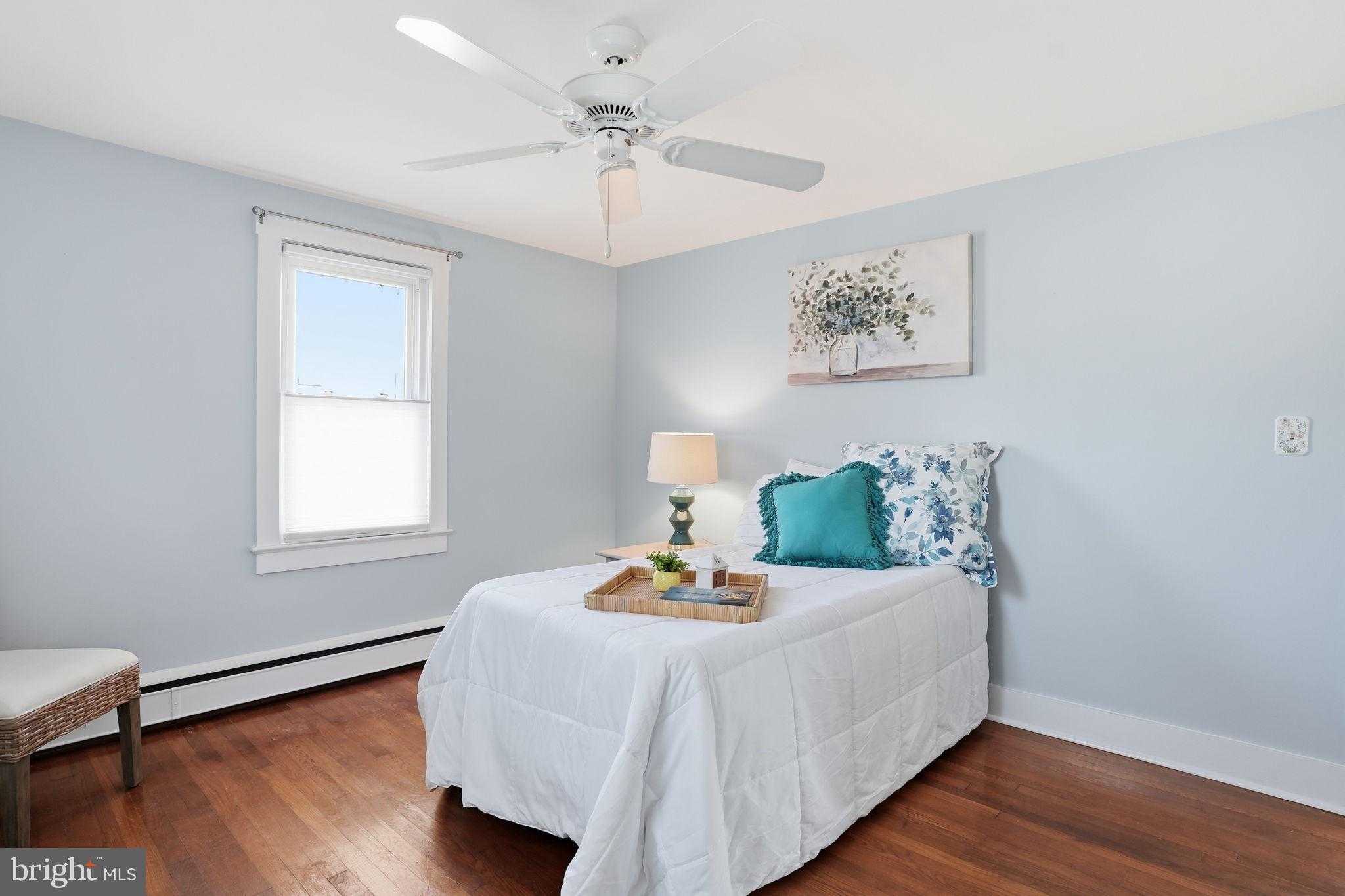 105 Seymour Ave photo 20