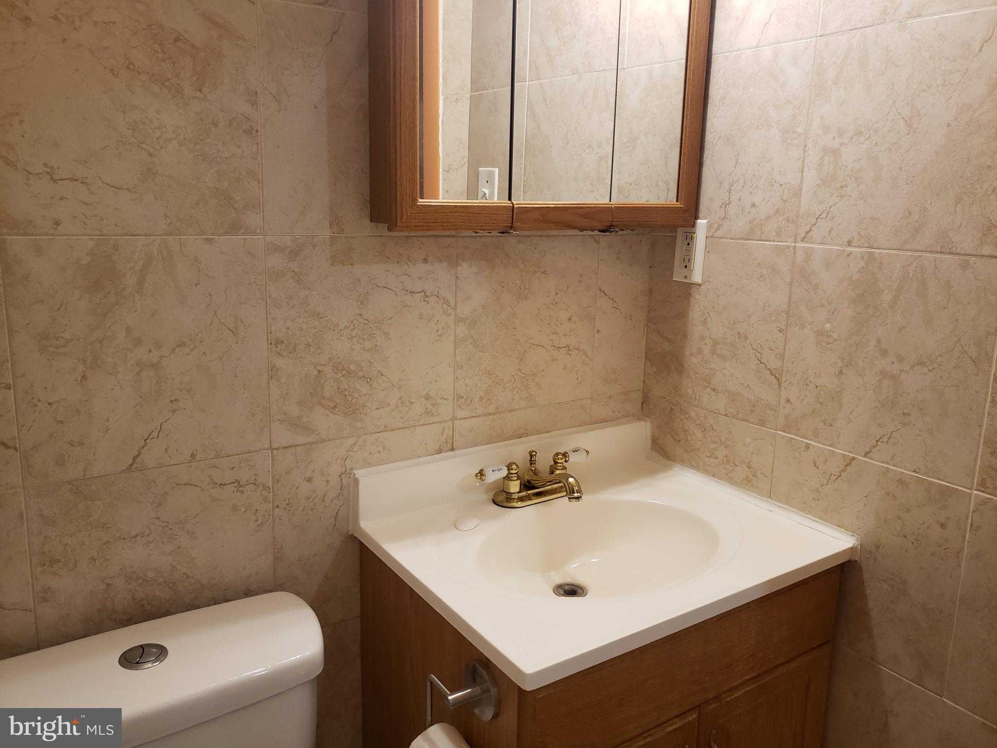 744 E Willard St photo 11