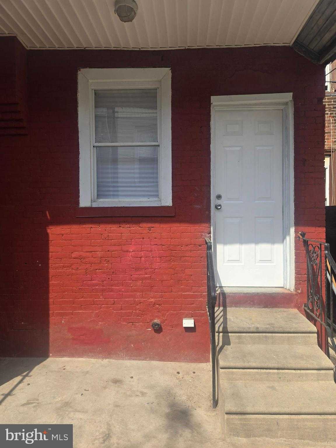 744 E Willard St photo 19