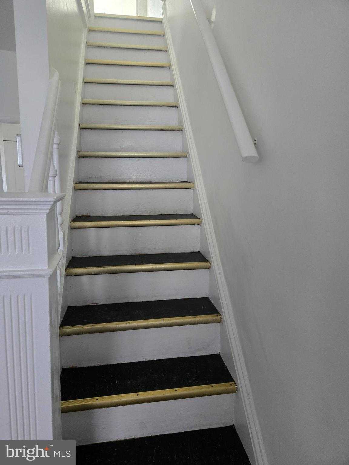 744 E Willard St photo 9