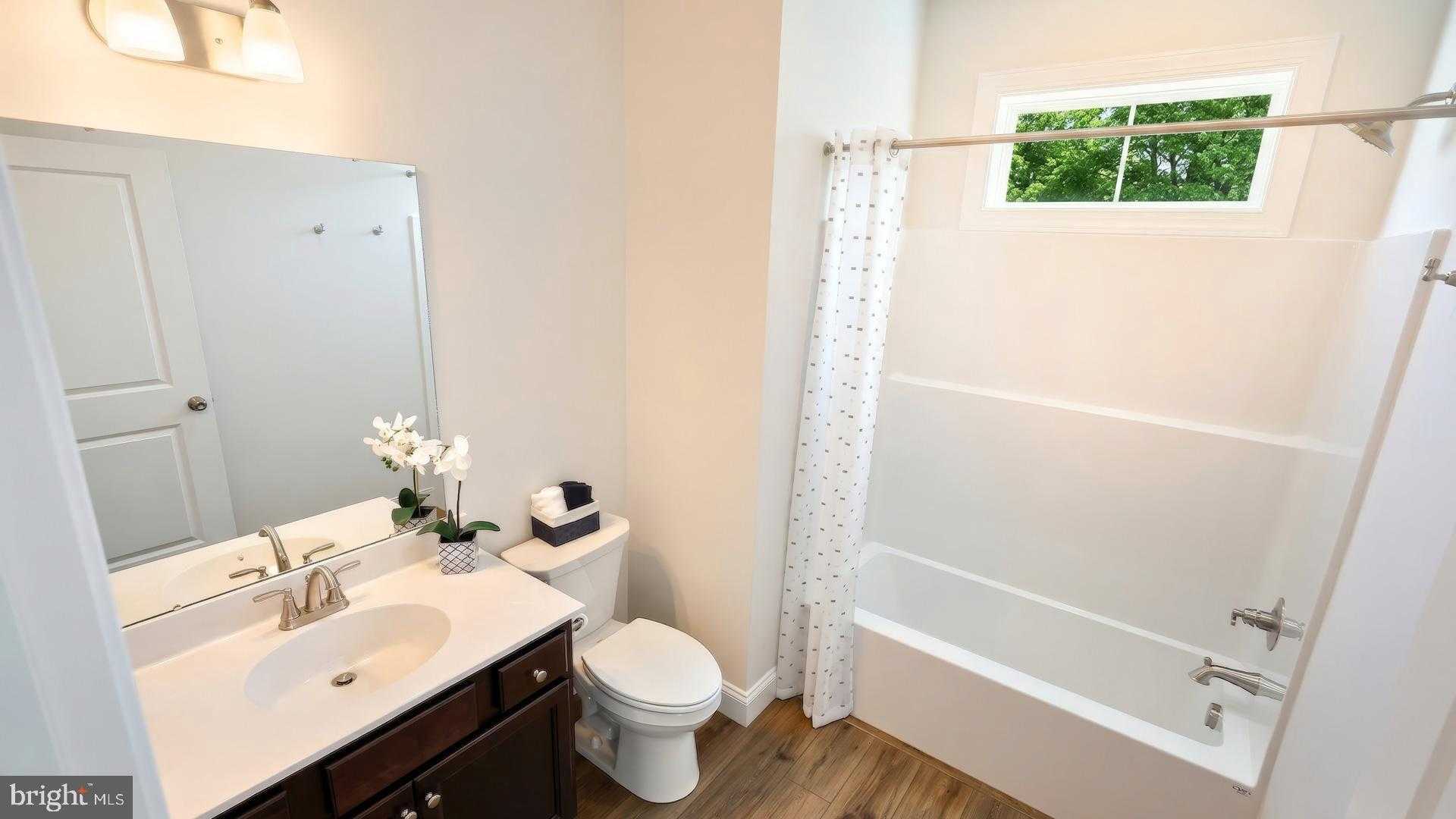 104 Devonshire Ter photo 24