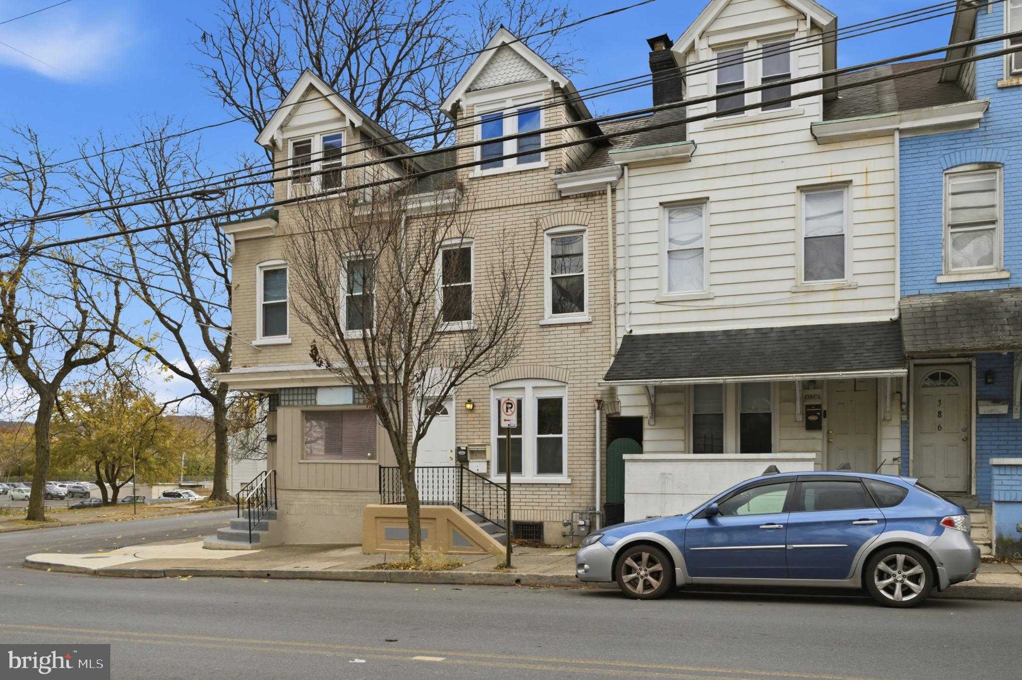 384 W Gordon St photo 36