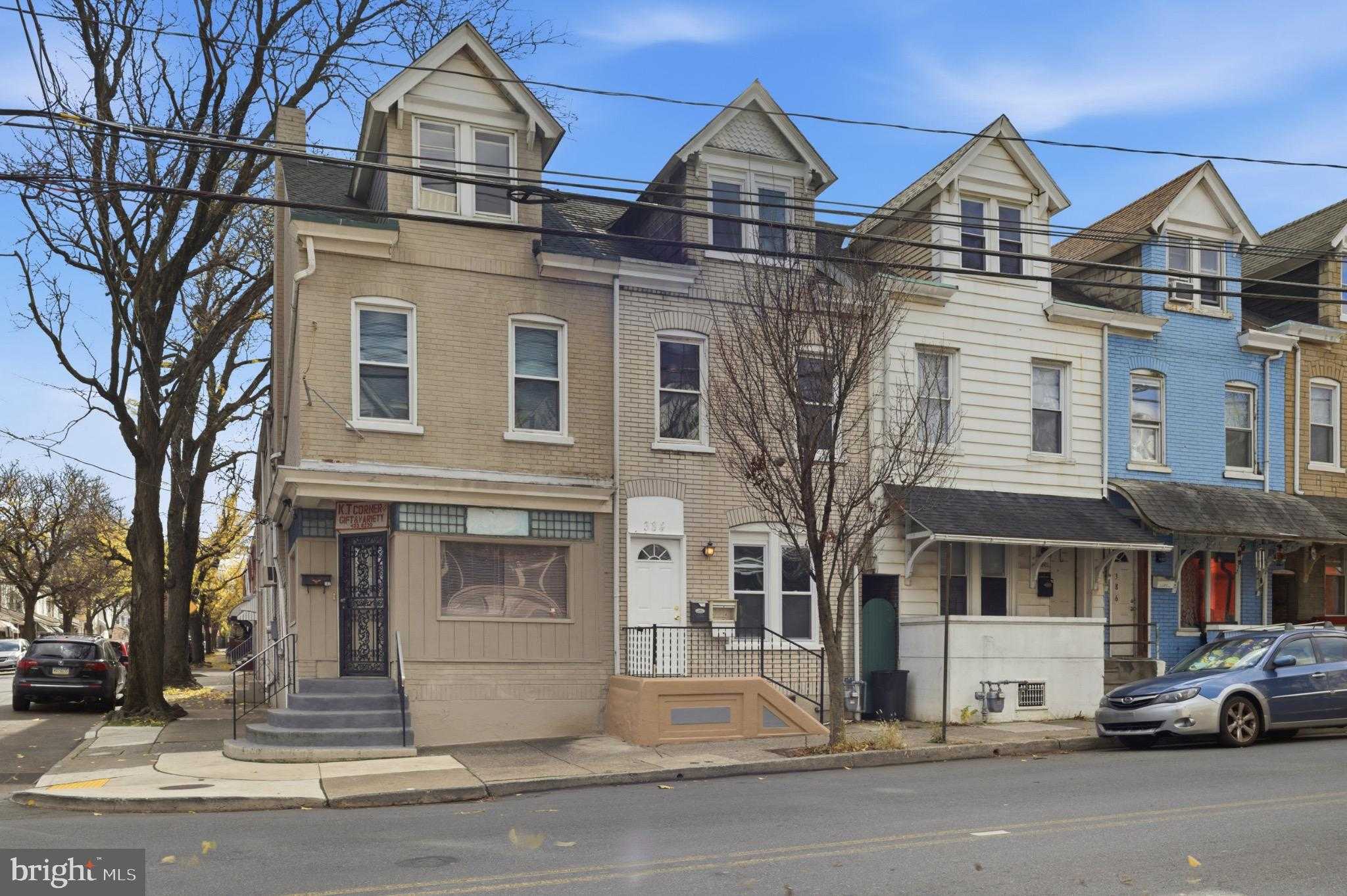 384 W Gordon St photo 41