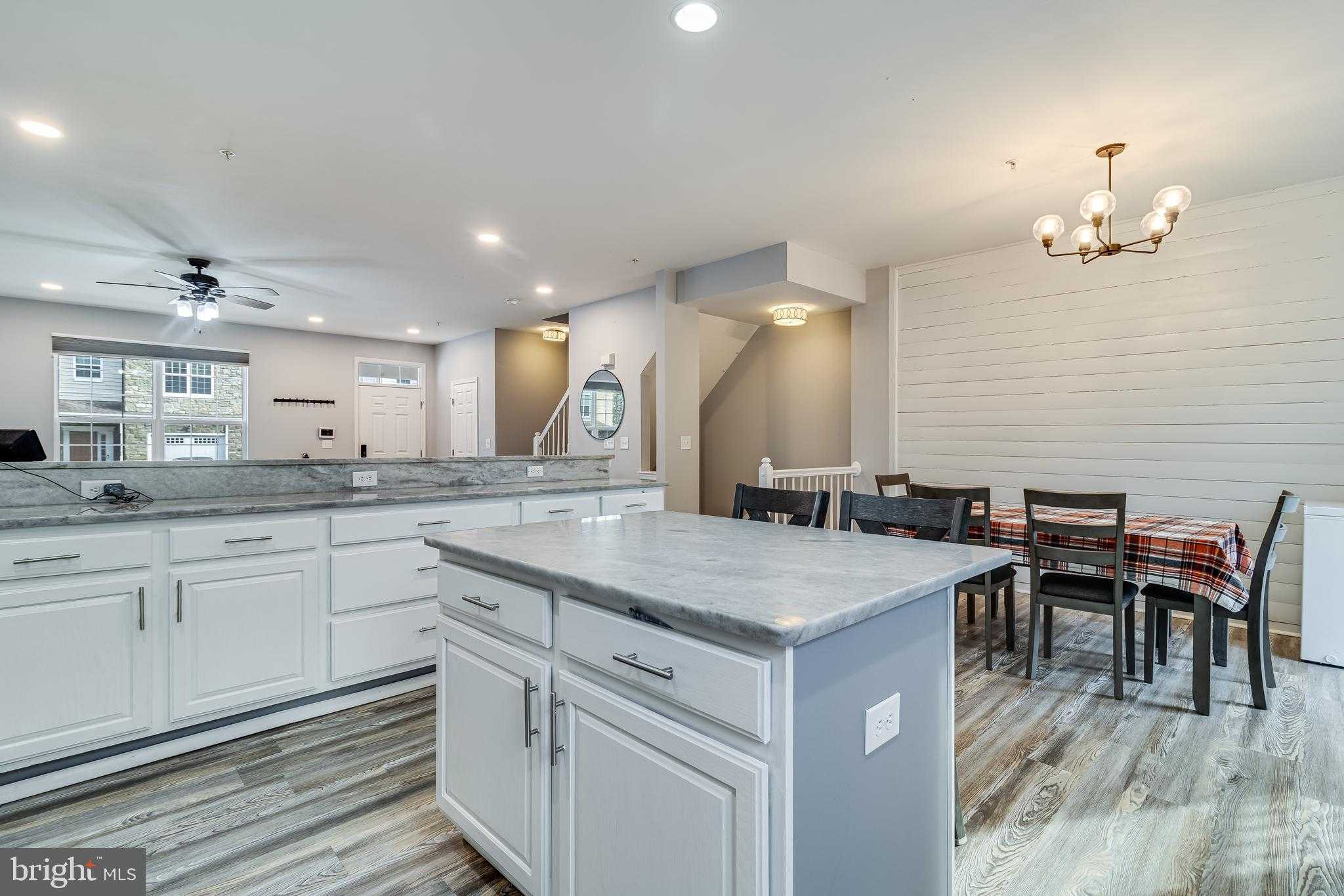 3645 Bedford Dr photo 10