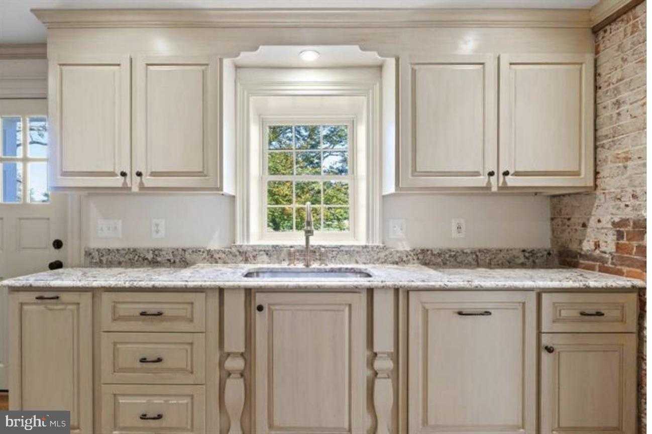 16131 Old York Rd photo 10