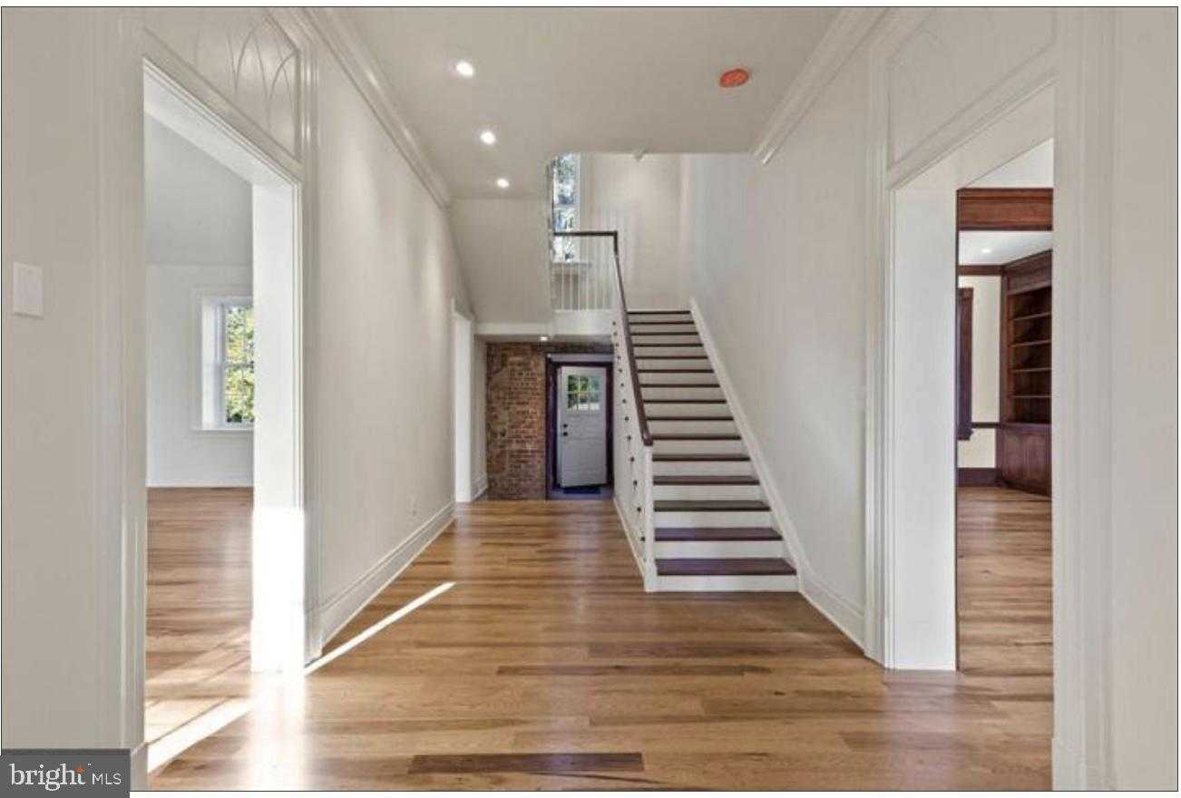 16131 Old York Rd photo 11