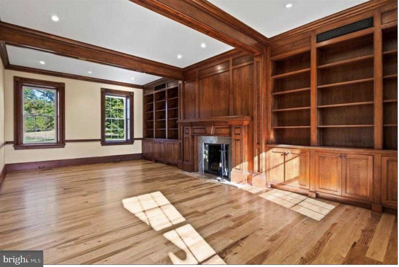 16131 Old York Rd photo 16