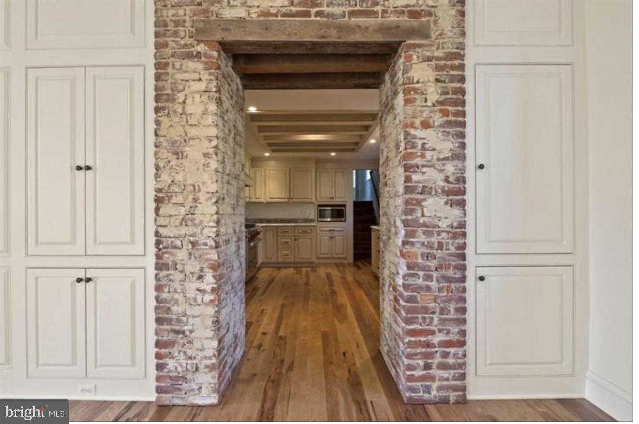 16131 Old York Rd photo 17