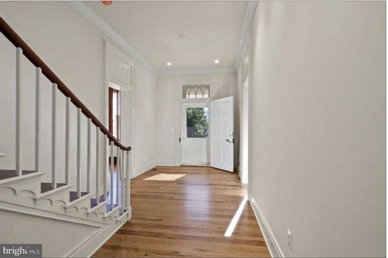 16131 Old York Rd photo 6