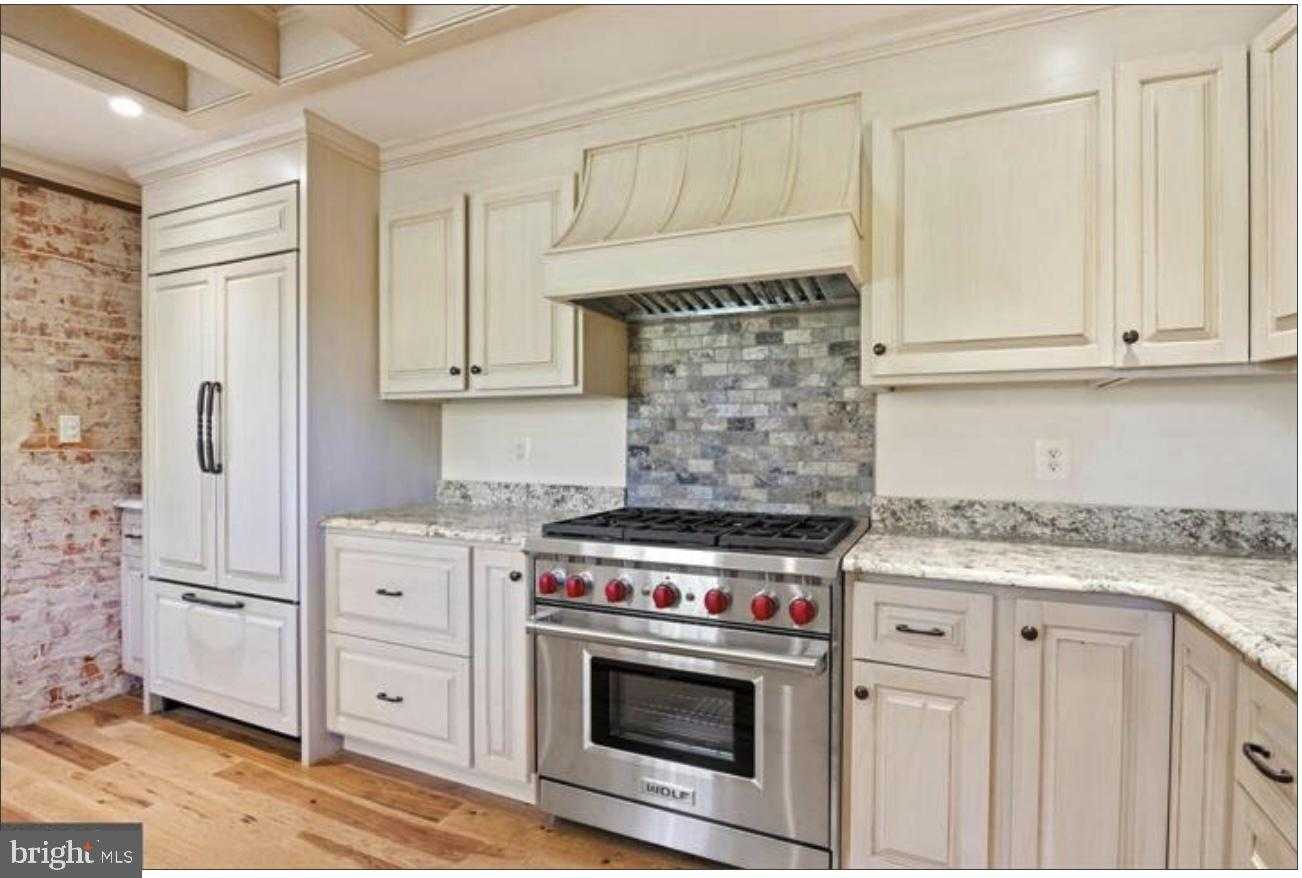 16131 Old York Rd photo 9