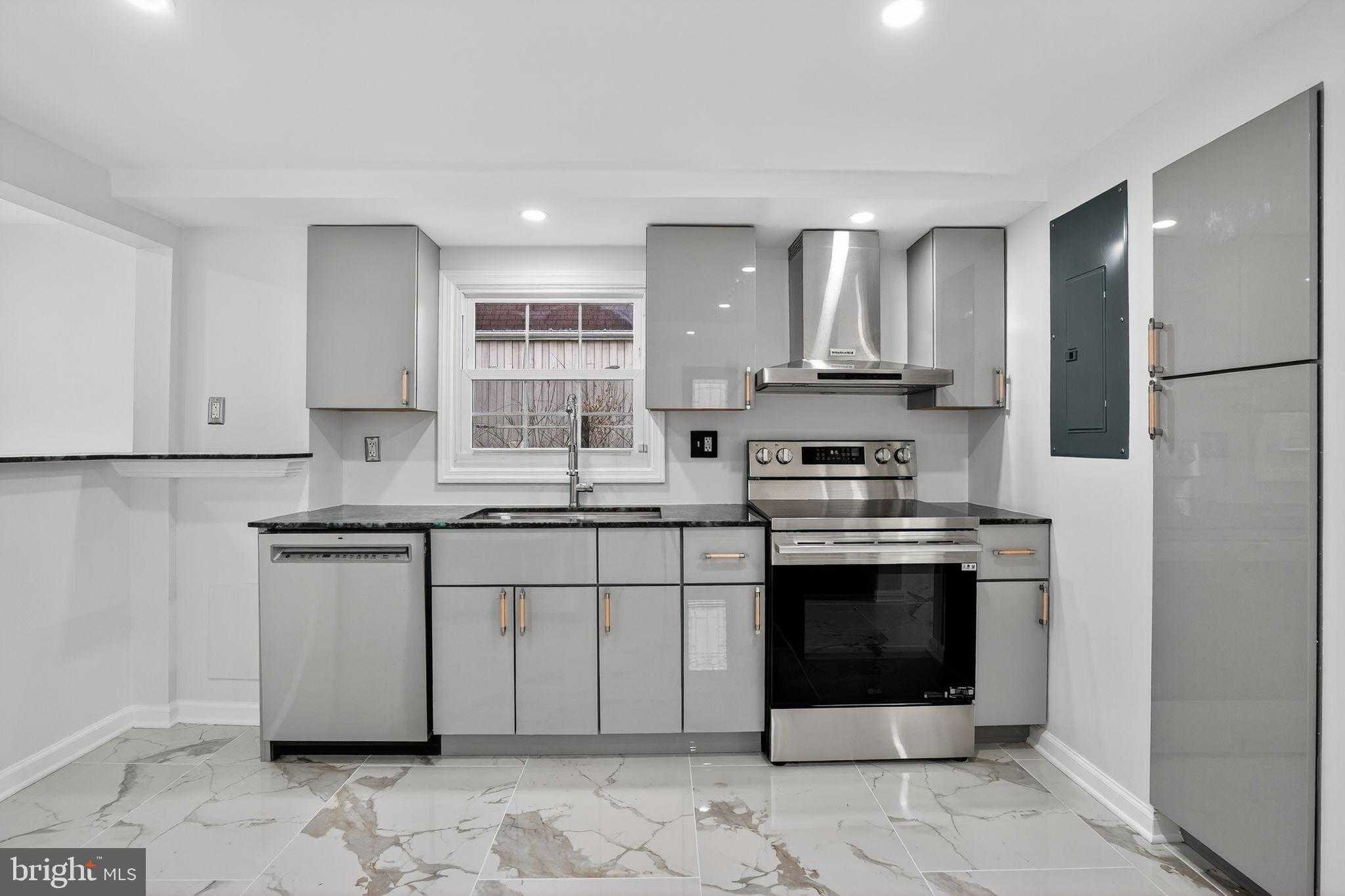 13205 10th St photo 7