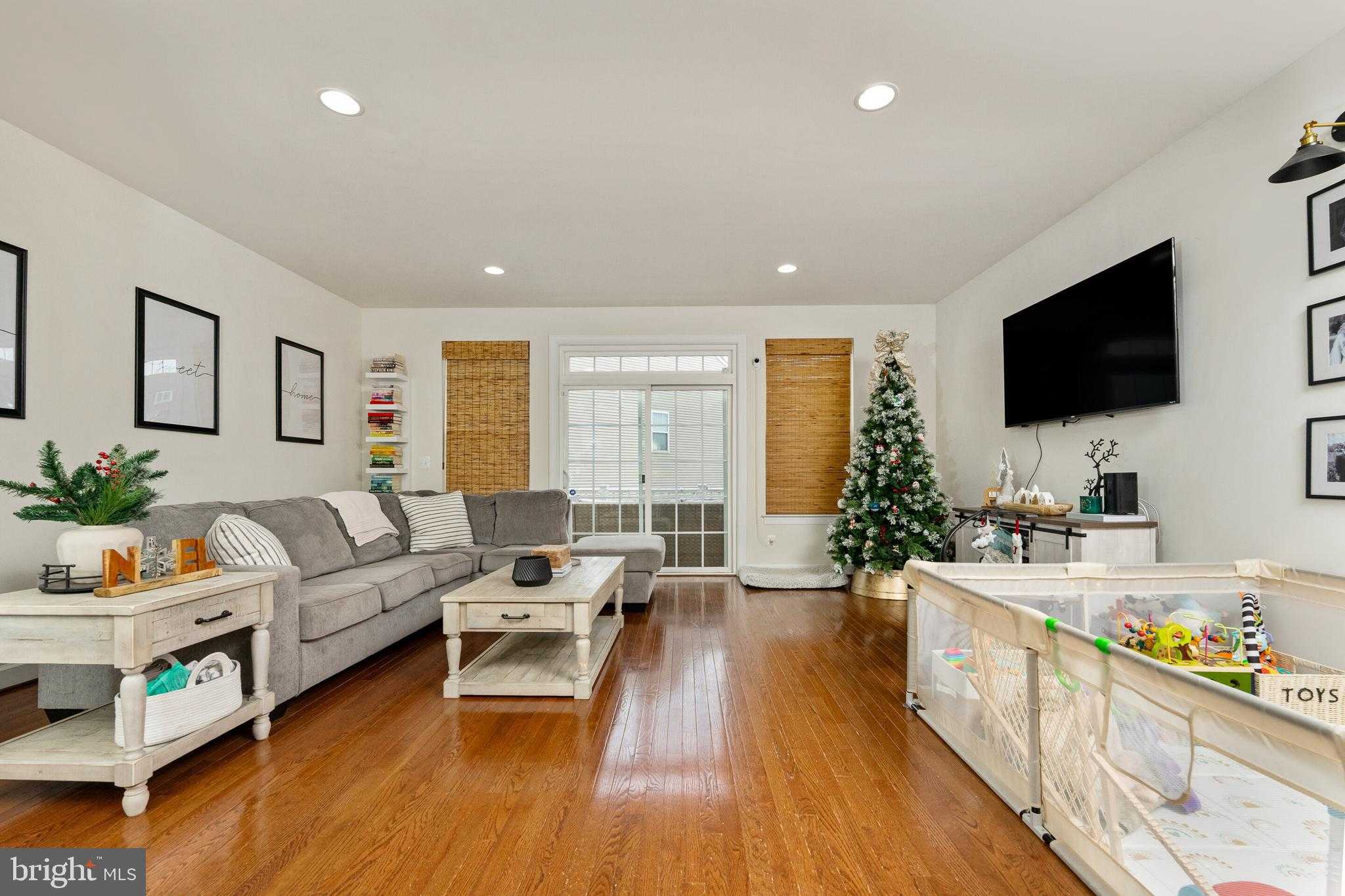 9920 Whitemoss Dr photo 8