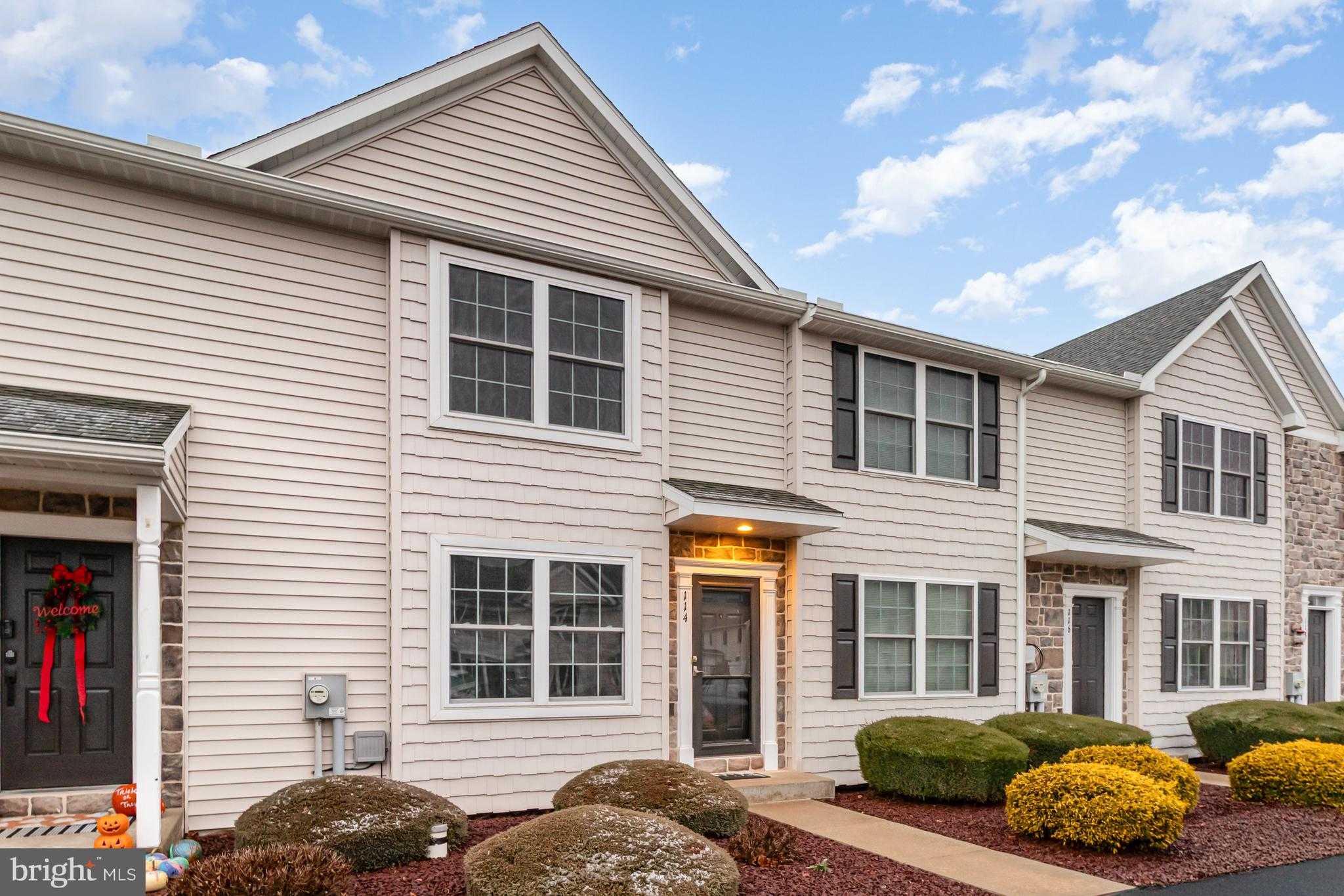 114 Cedarwood Dr photo 4