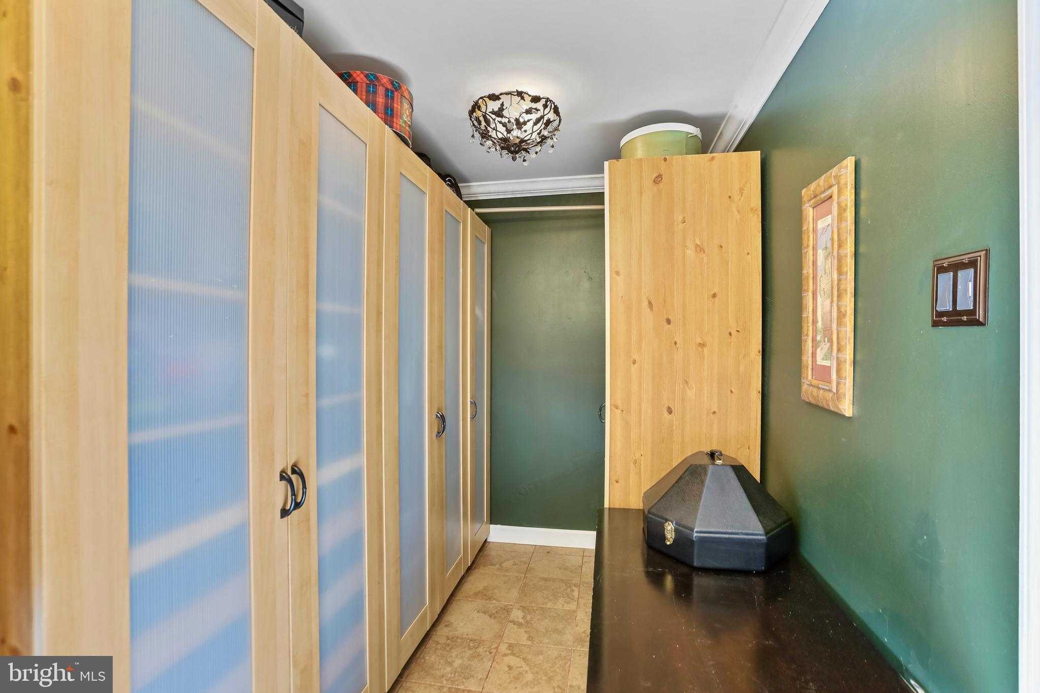 12080 Axline Rd photo 25