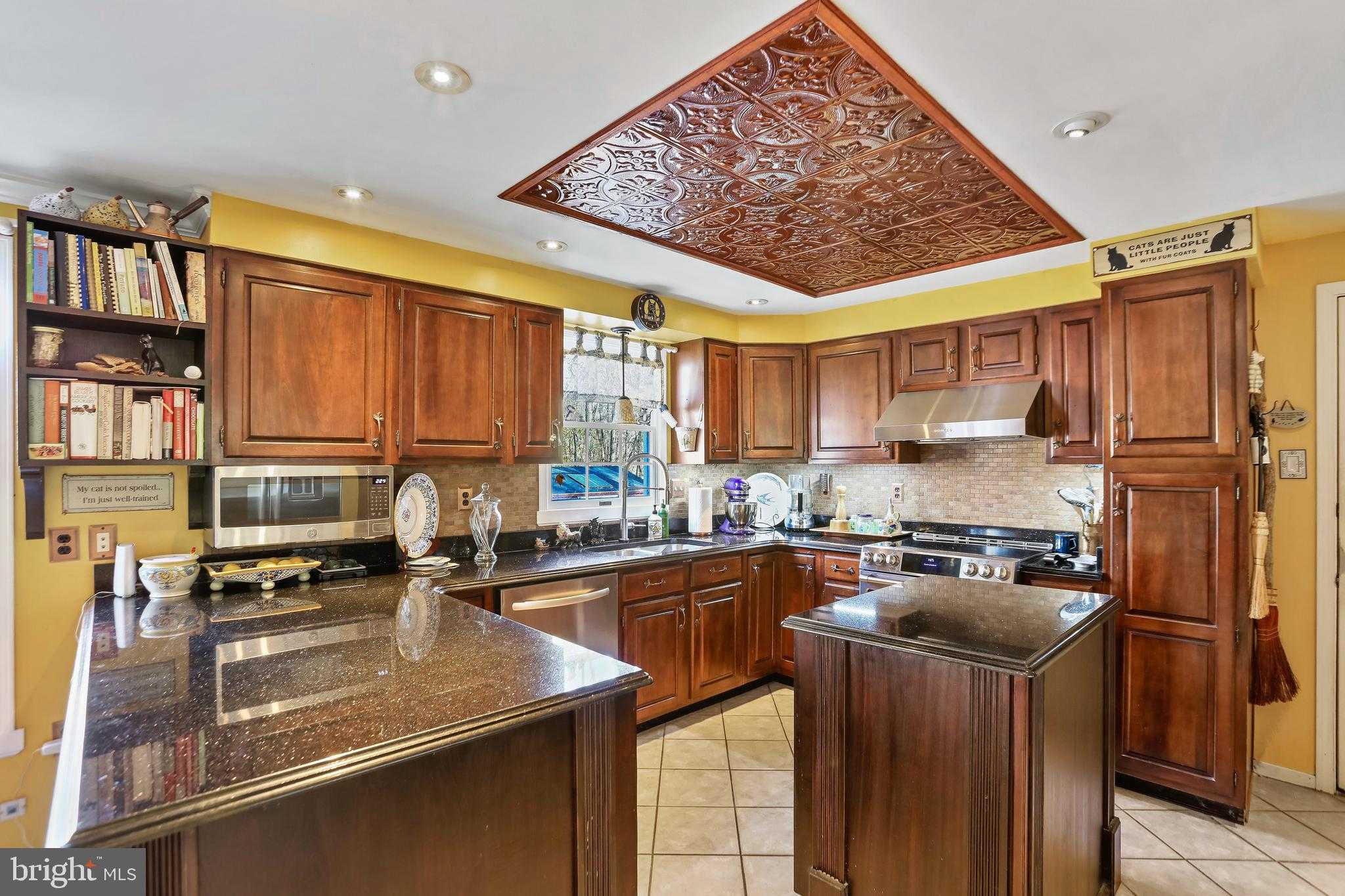 12080 Axline Rd photo 7