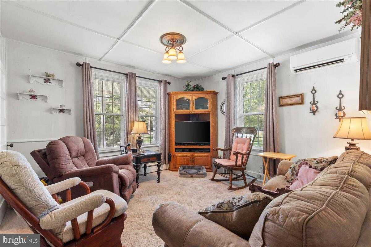 4515 Strauss Ave photo 8