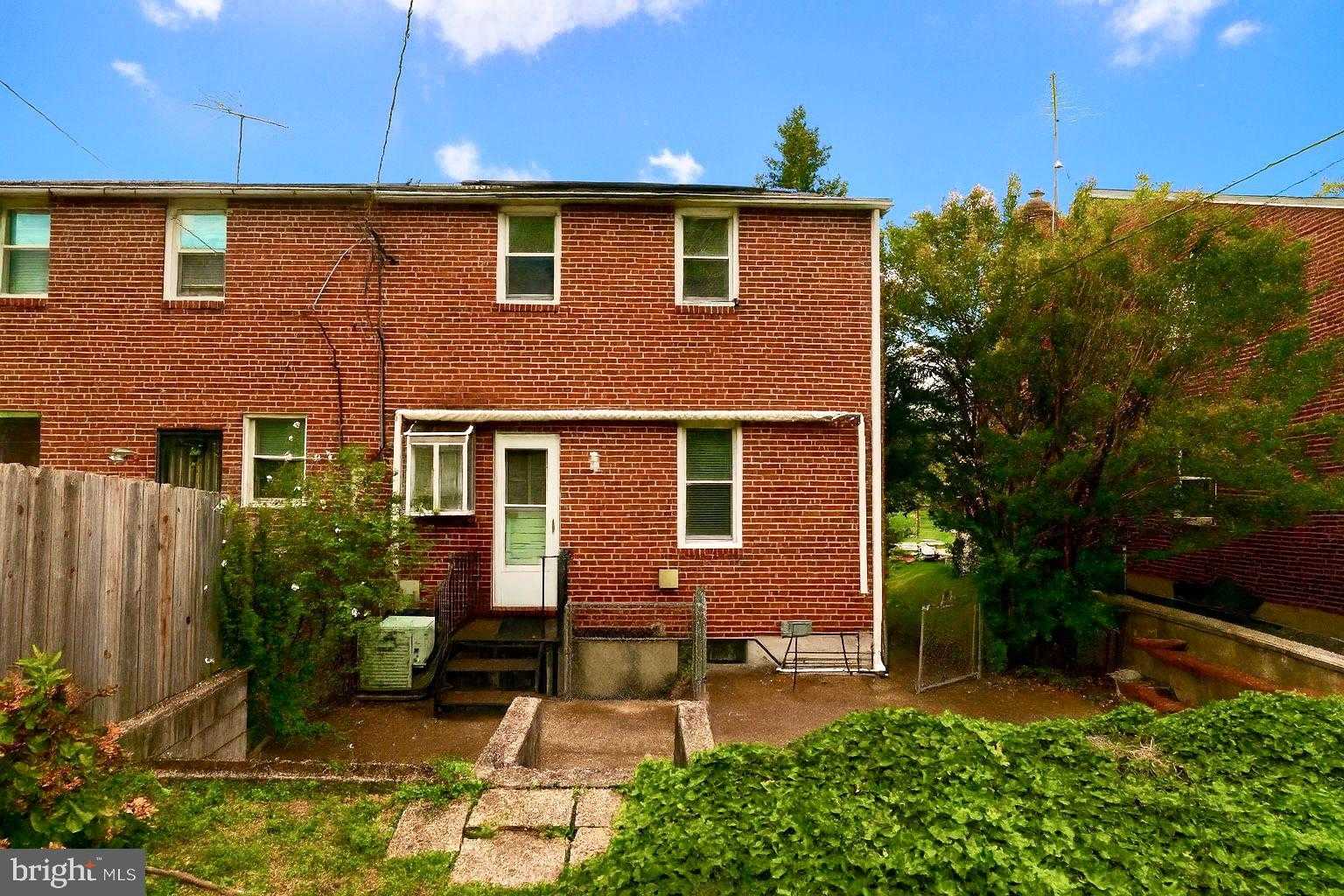 2107 Echodale Ave photo 2