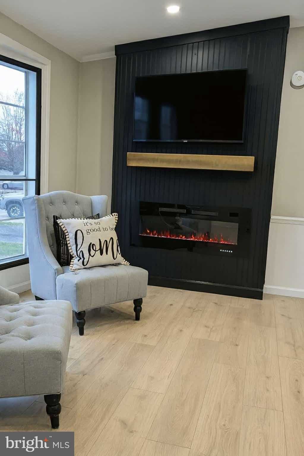 45851 N Poteat CT photo 4